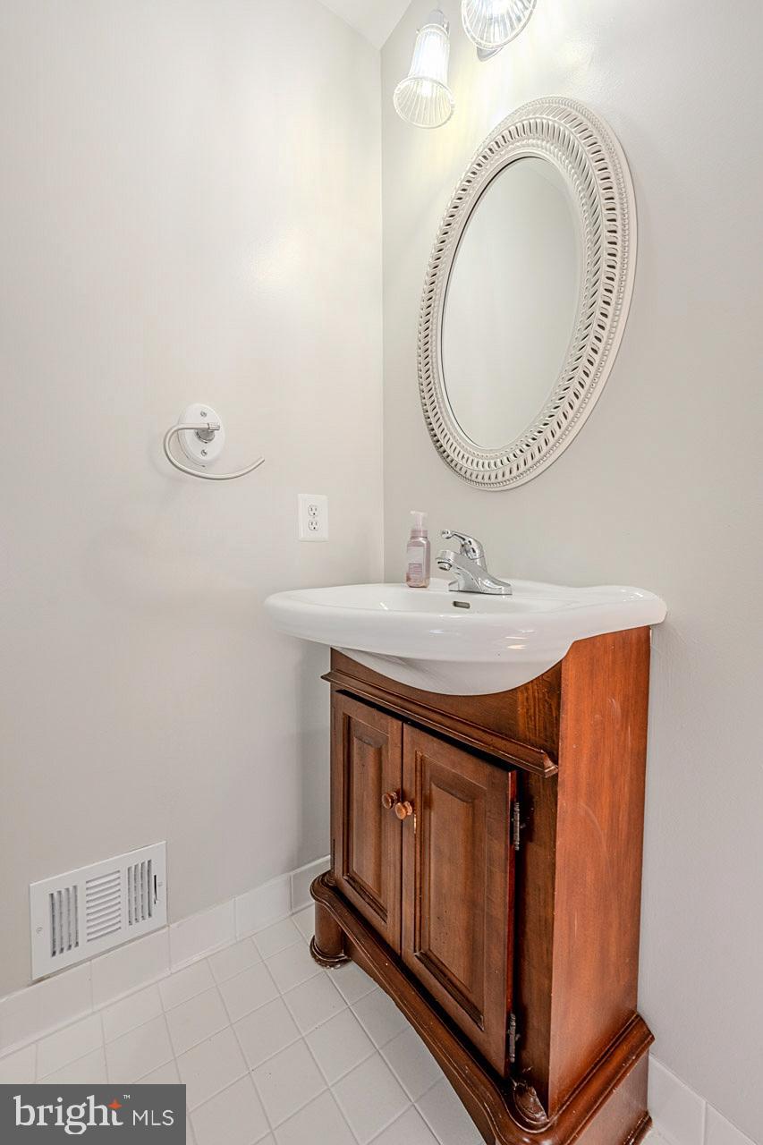 MONROE ESTATES - Residential