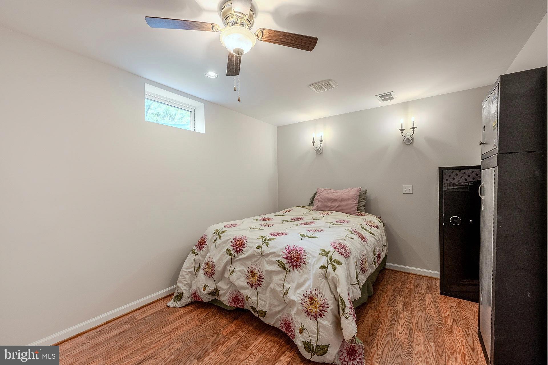 MONROE ESTATES - Residential