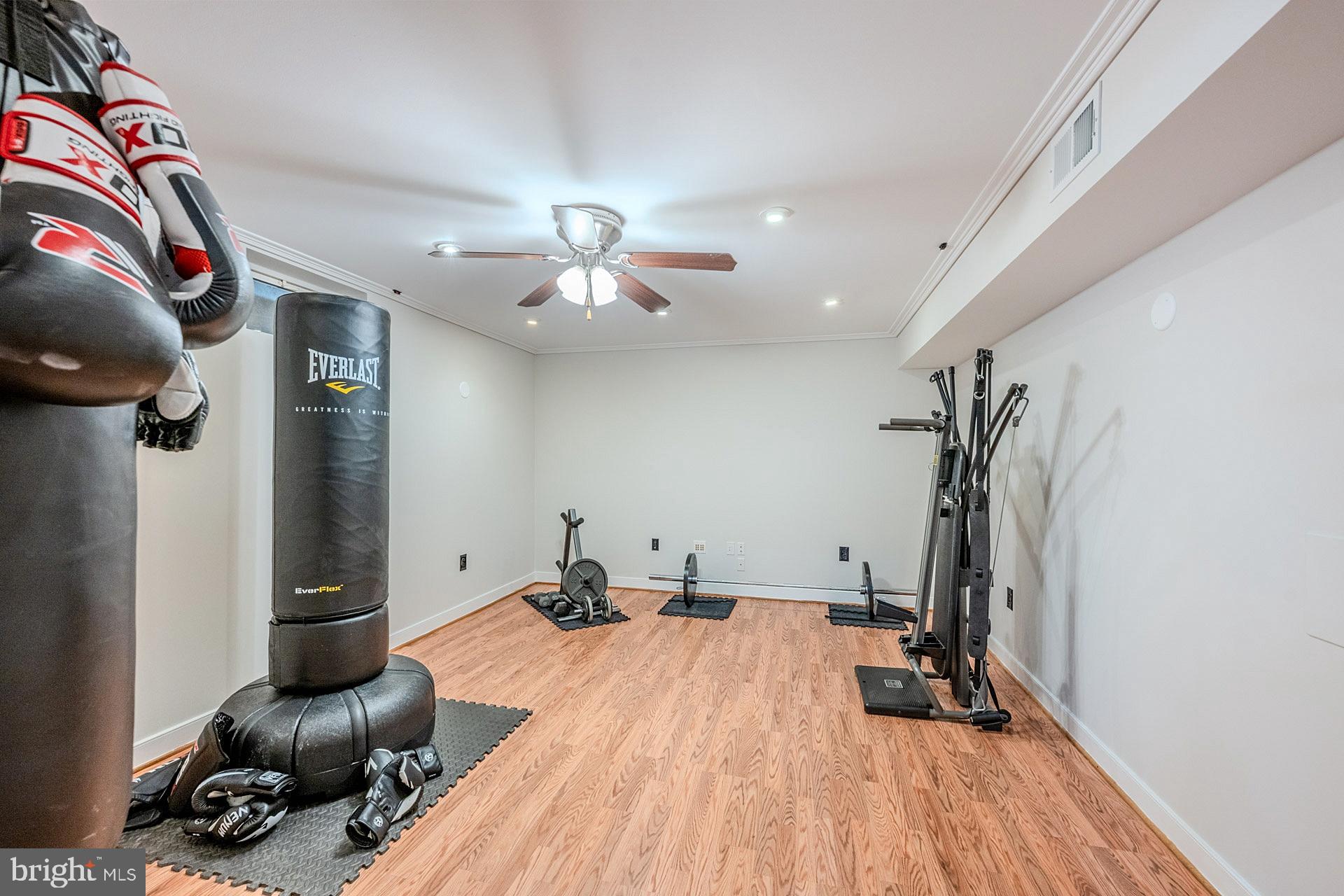 MONROE ESTATES - Residential