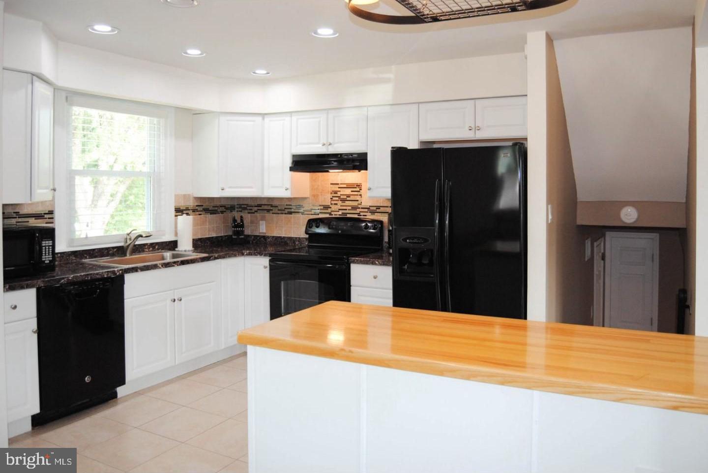 2933 MICHELE DRIVE