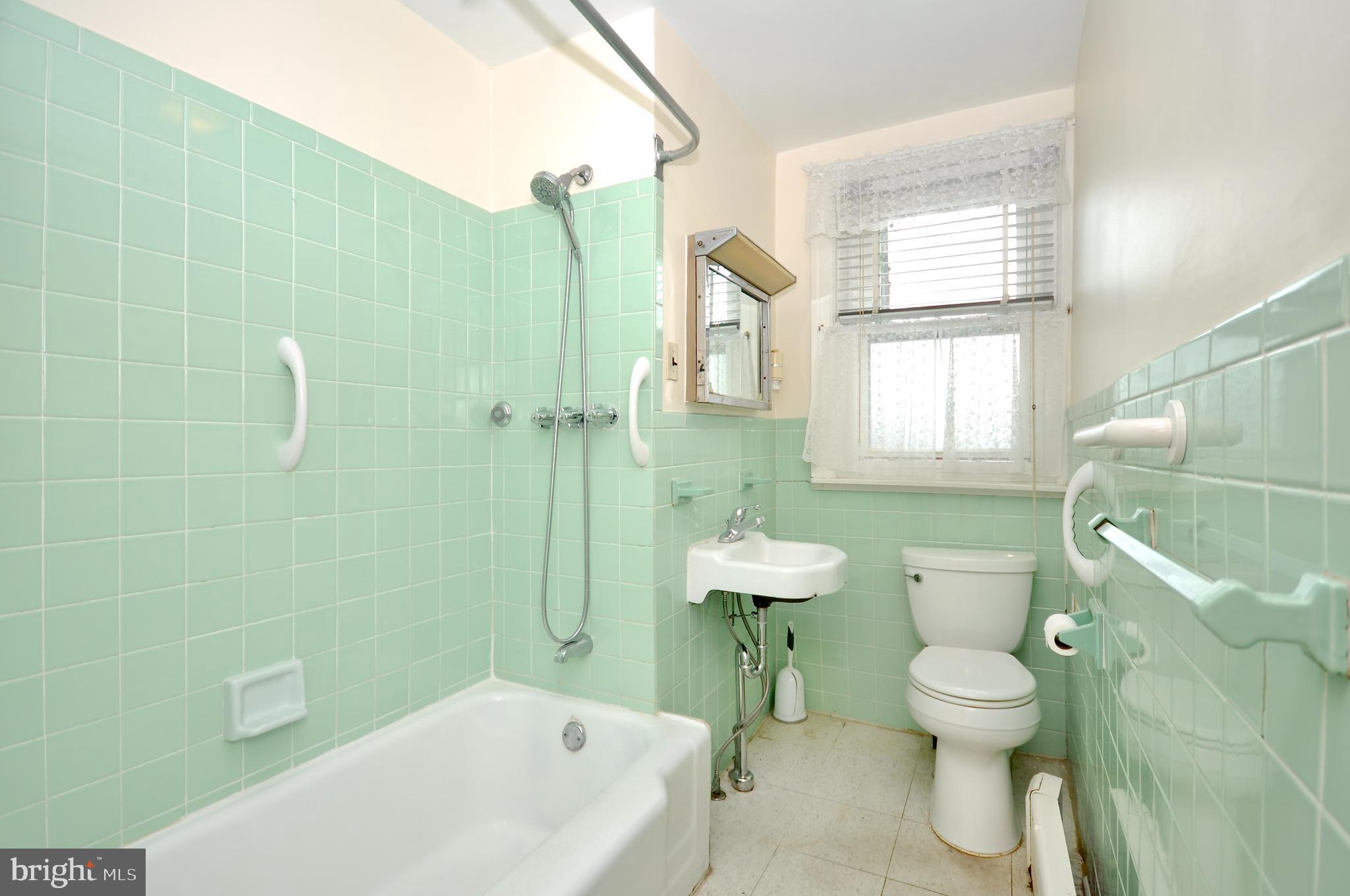 BRIDESBURG - Residential