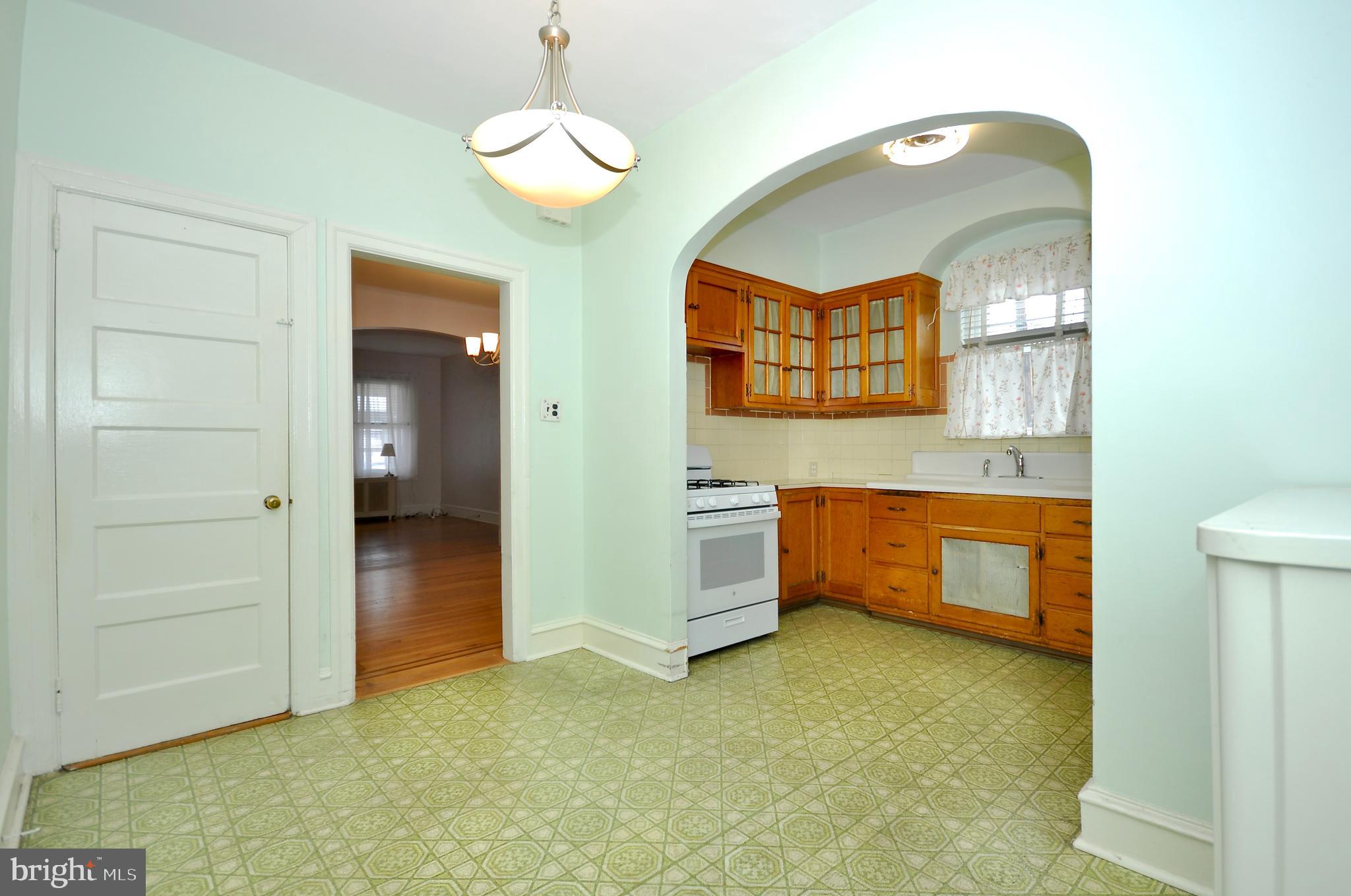 BRIDESBURG - Residential