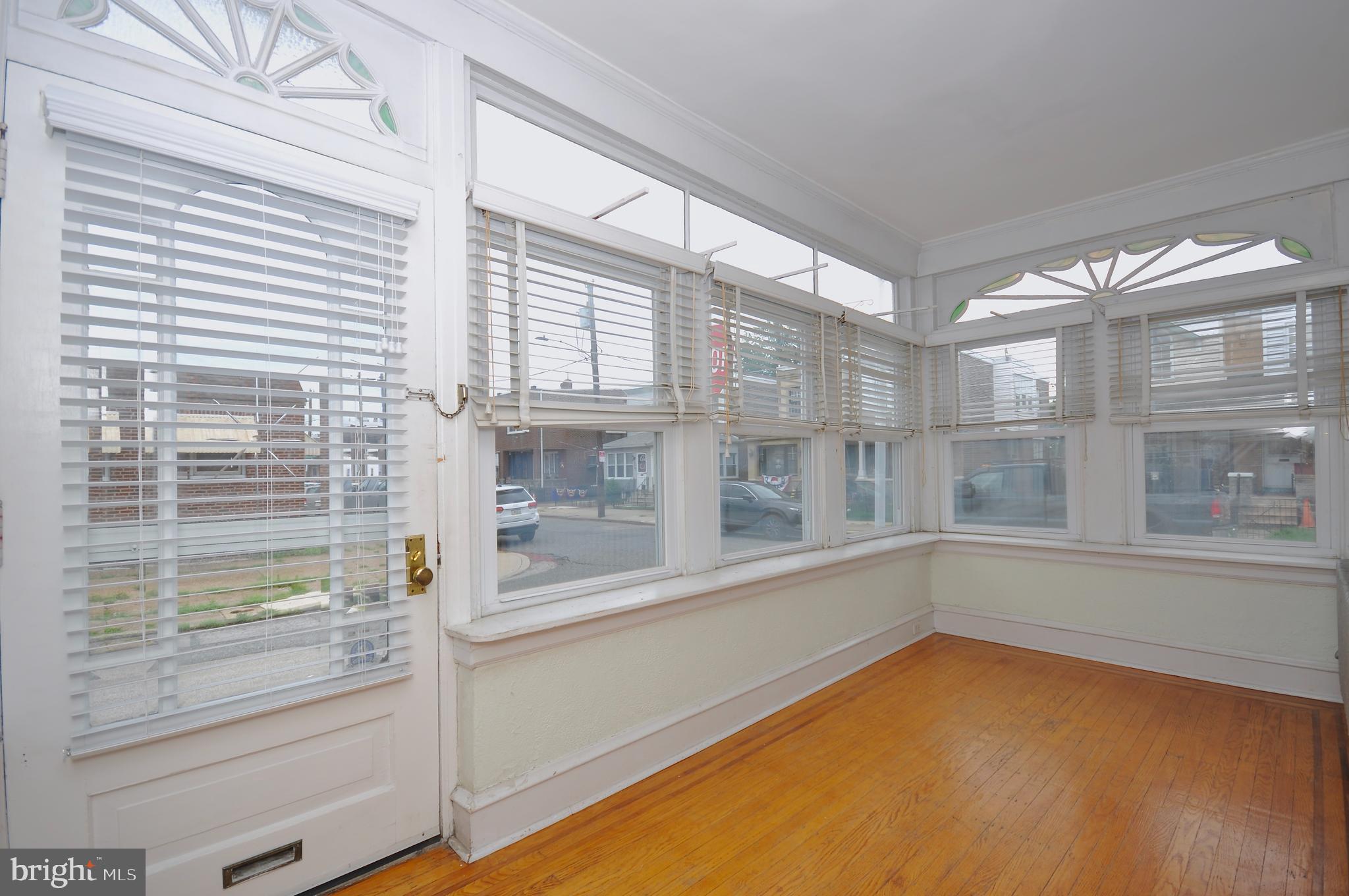 BRIDESBURG - Residential