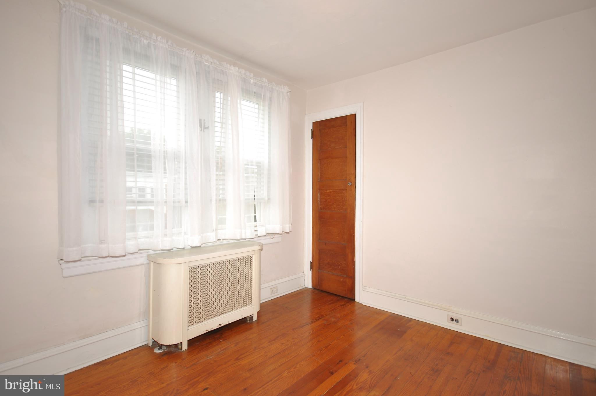 BRIDESBURG - Residential