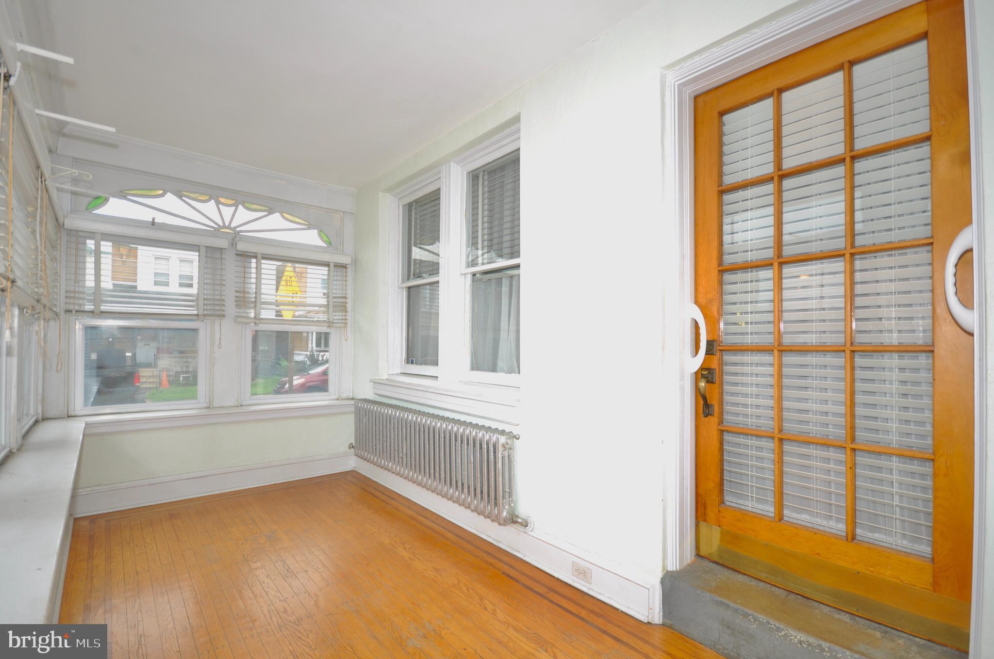 BRIDESBURG - Residential