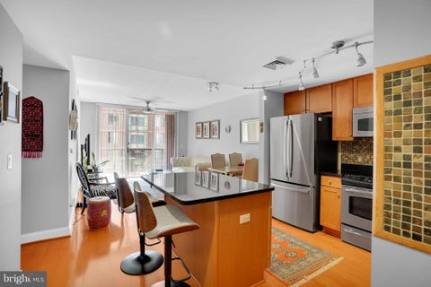 Photo of 1020 Highland Street N #707, ARLINGTON, VA 22201 (MLS # VAAR2079036)