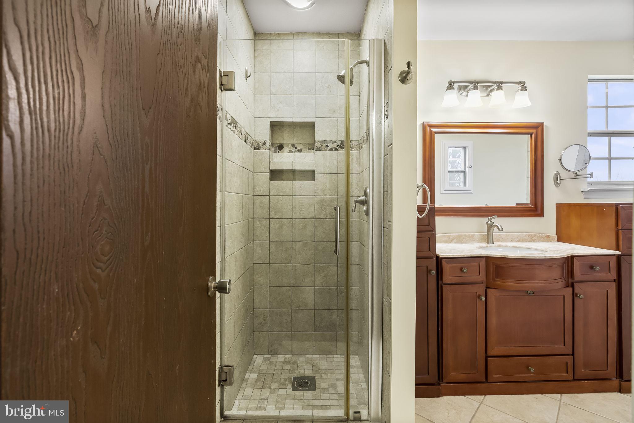 CARIBOU VILLAGE - Residential