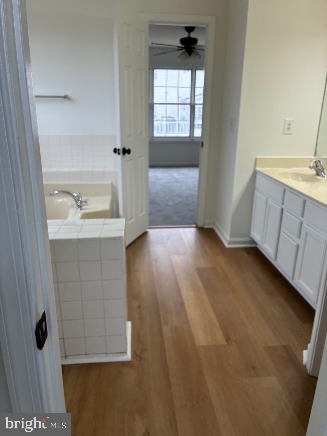 SUMMER HILL - Residential