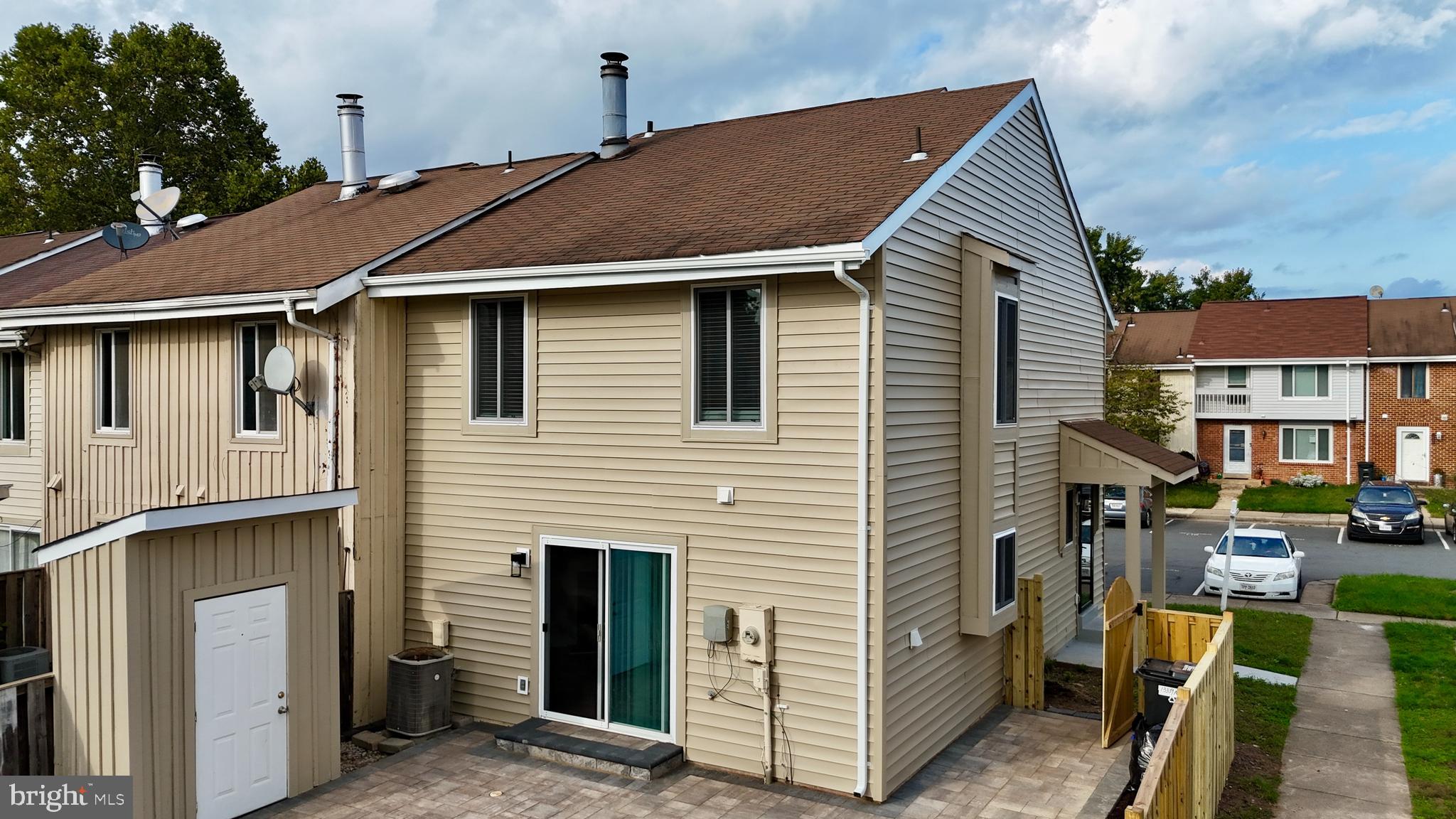 REFLECTION LAKE - Residential