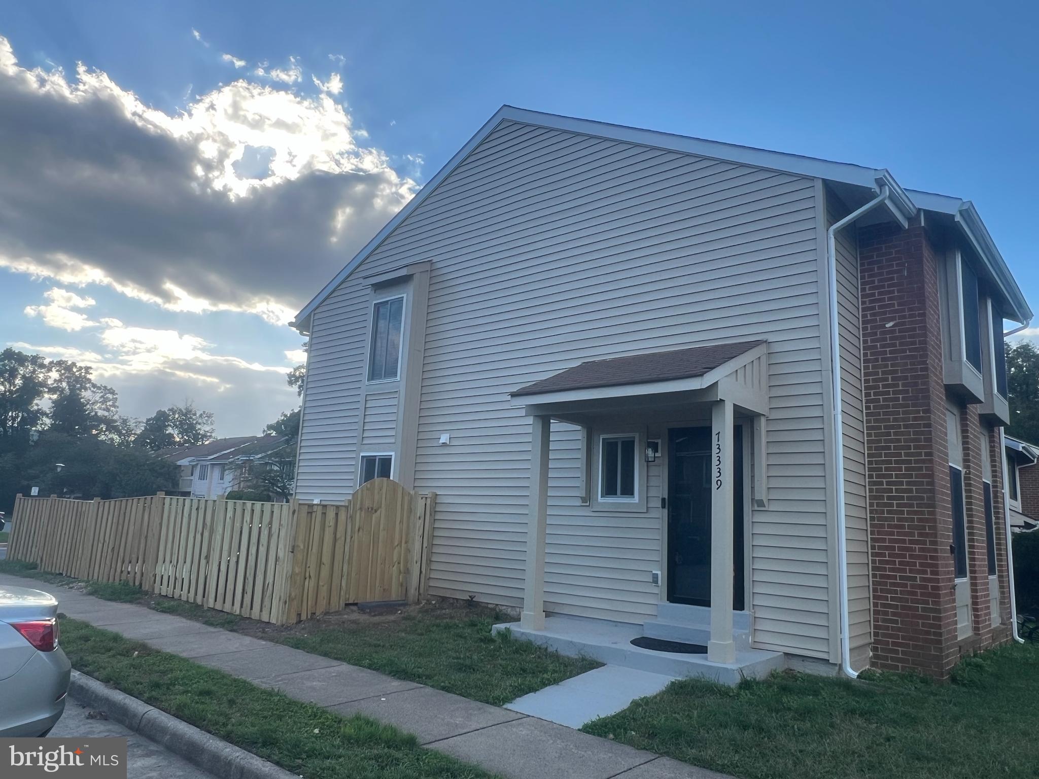 REFLECTION LAKE - Residential
