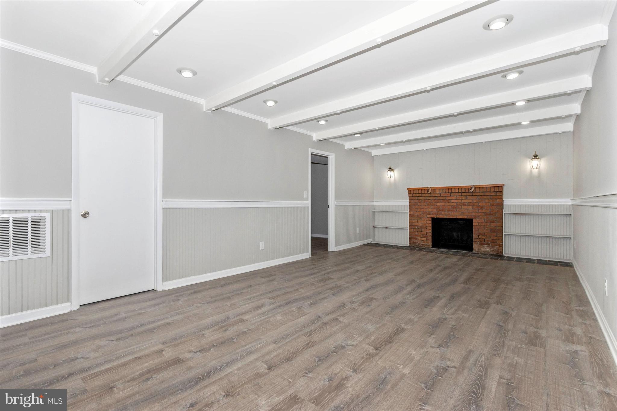 MICHAELTON MANOR - Residential