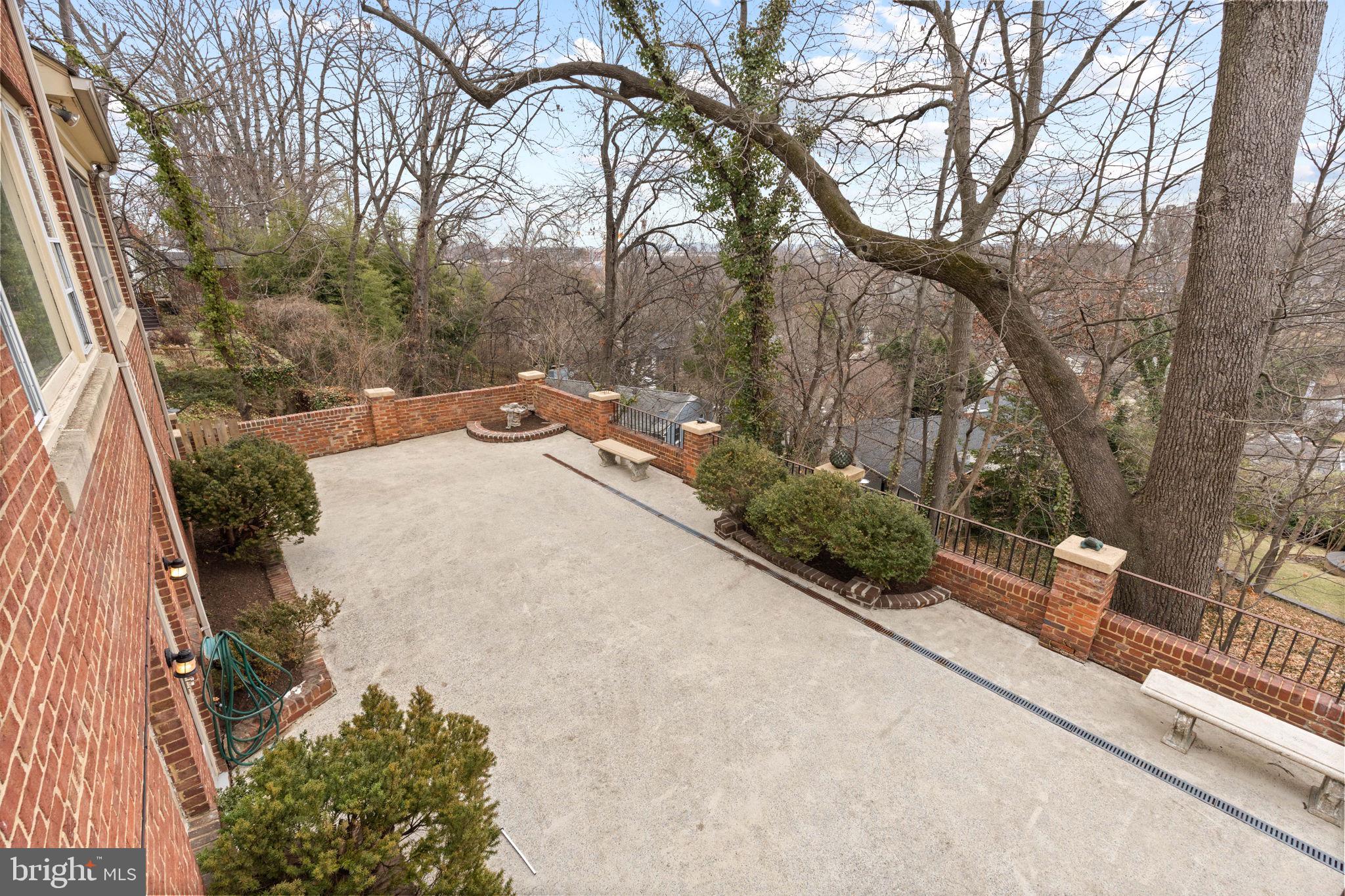 BEVERLEY HILLS - Residential