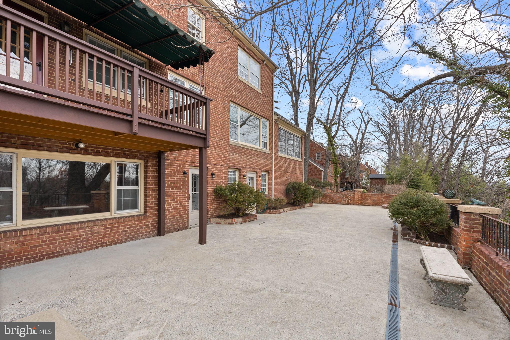 BEVERLEY HILLS - Residential