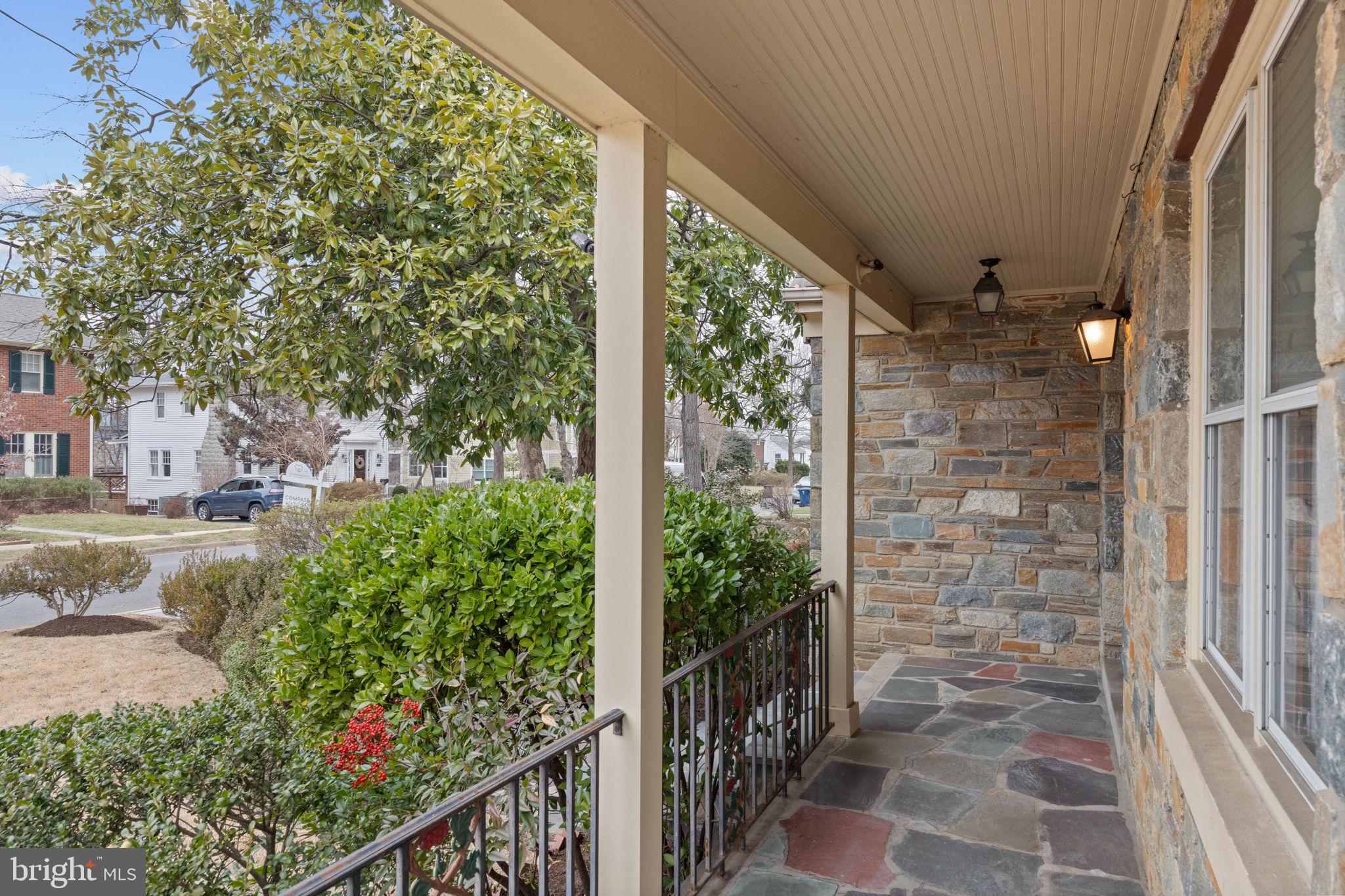 BEVERLEY HILLS - Residential