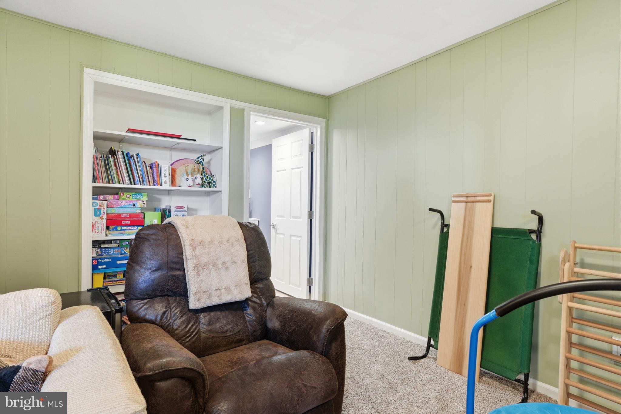 TYLER WALK - Residential