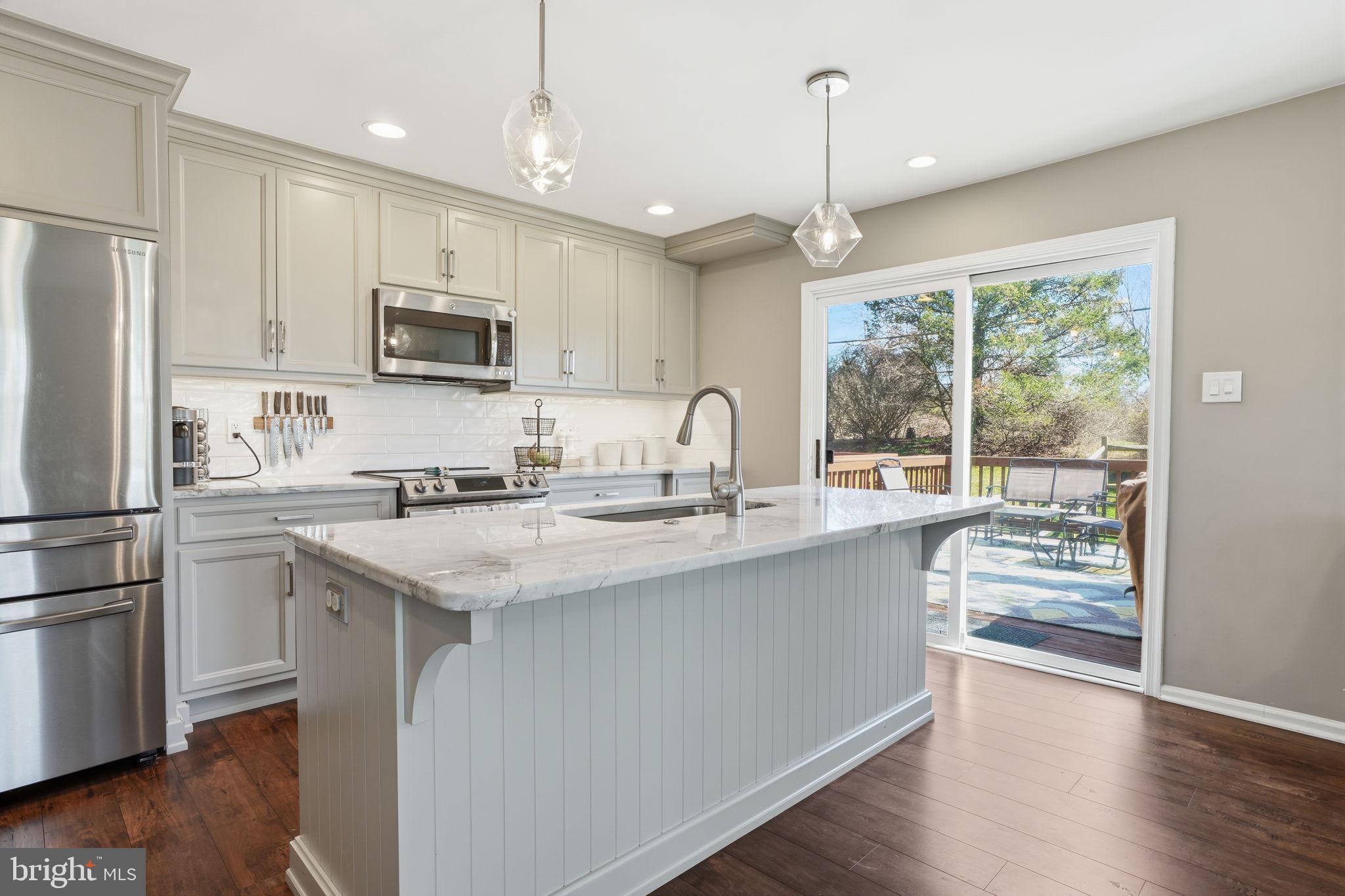 TYLER WALK - Residential