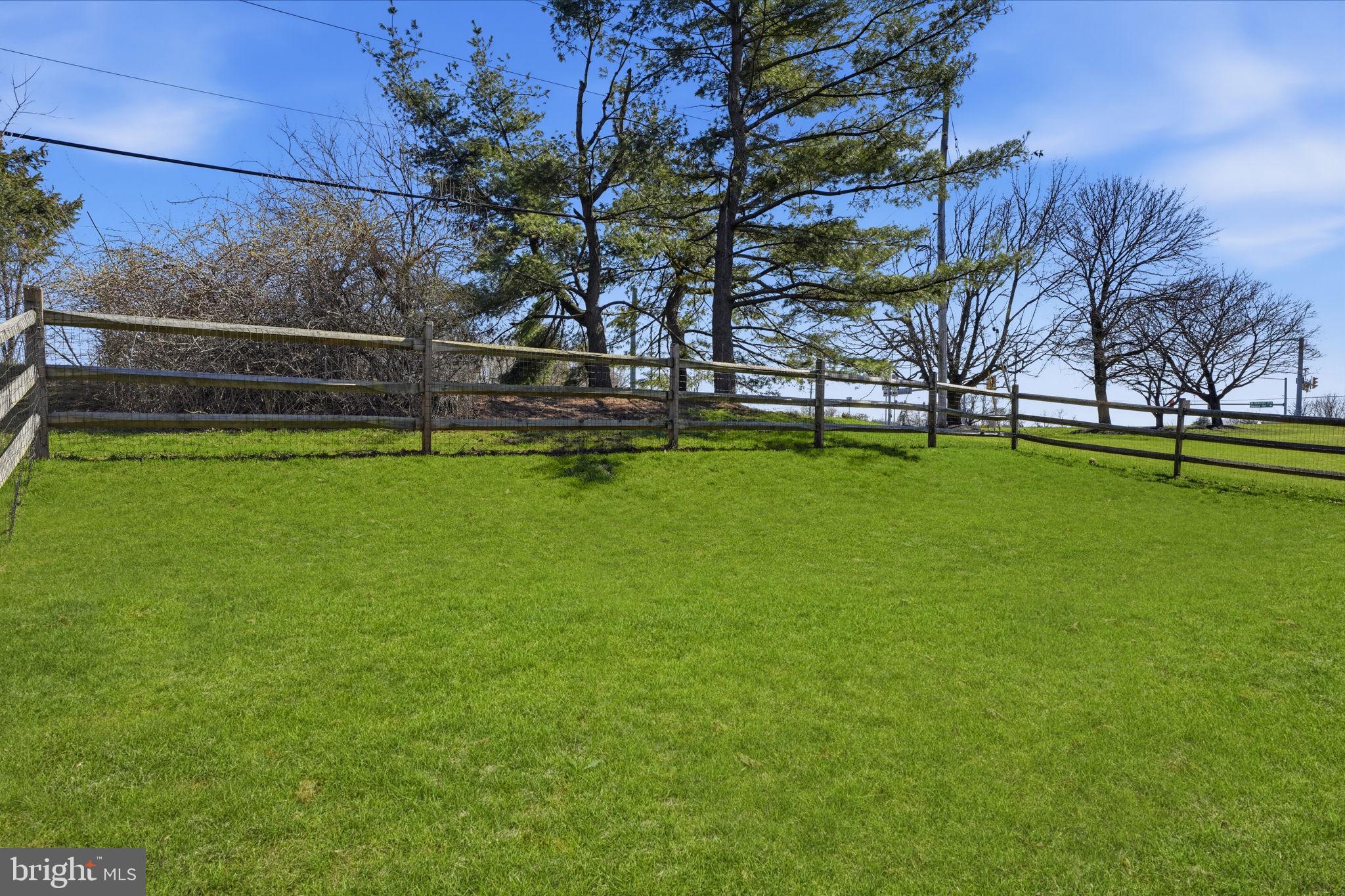 TYLER WALK - Residential