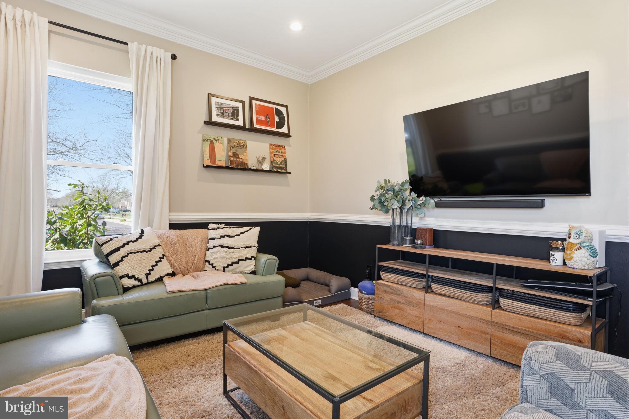 TYLER WALK - Residential