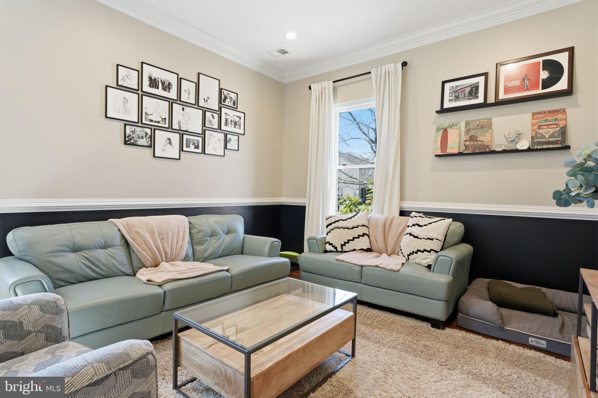 TYLER WALK - Residential