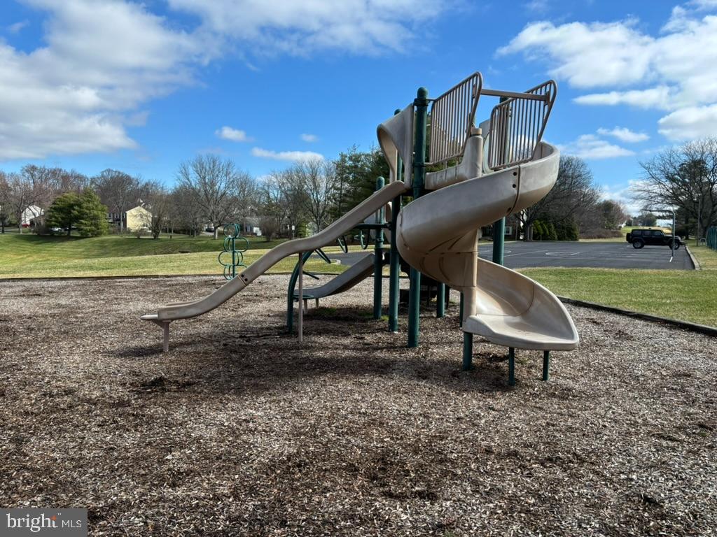 TYLER WALK - Residential