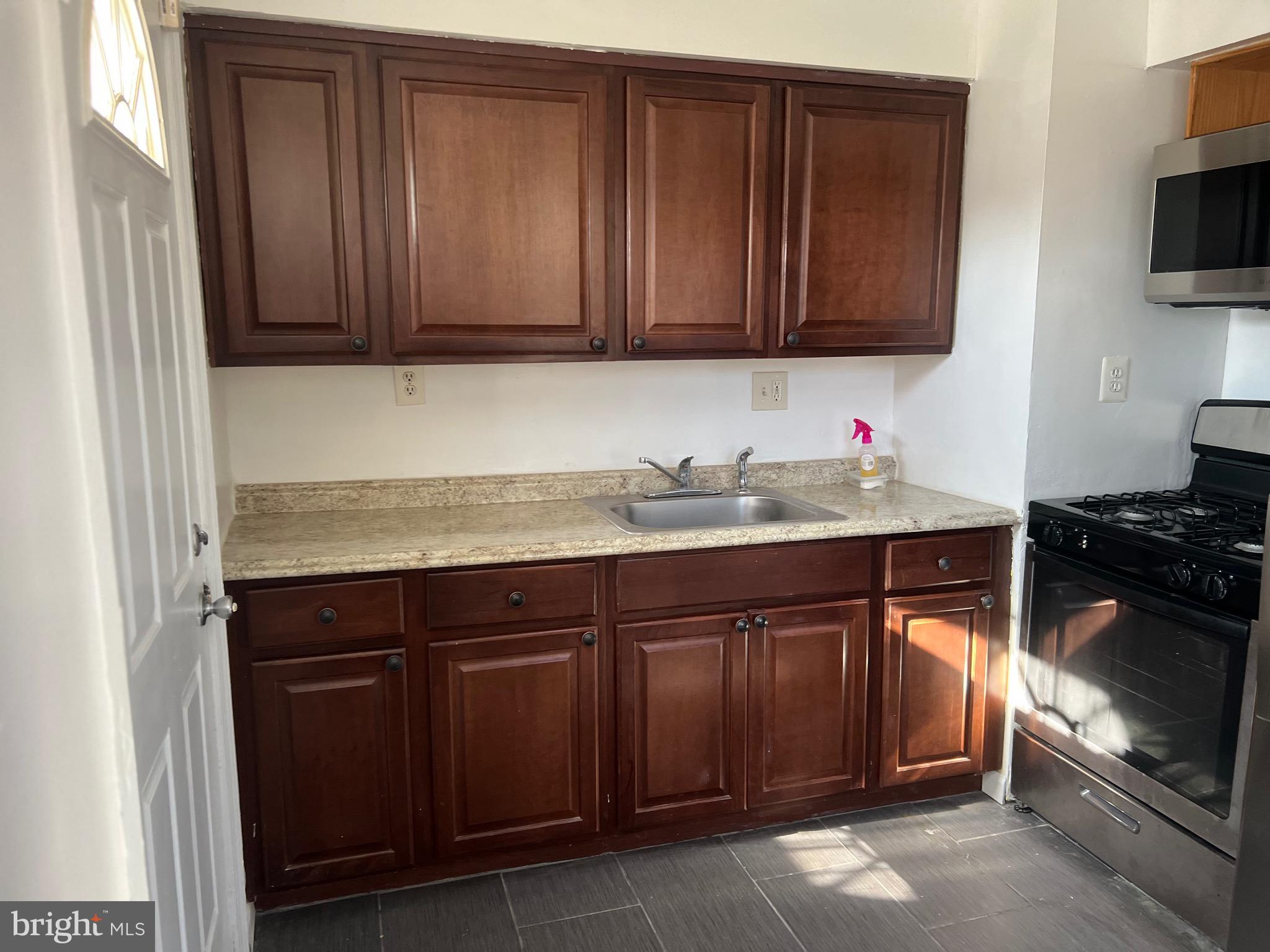 627 FORRESTER STREET SE