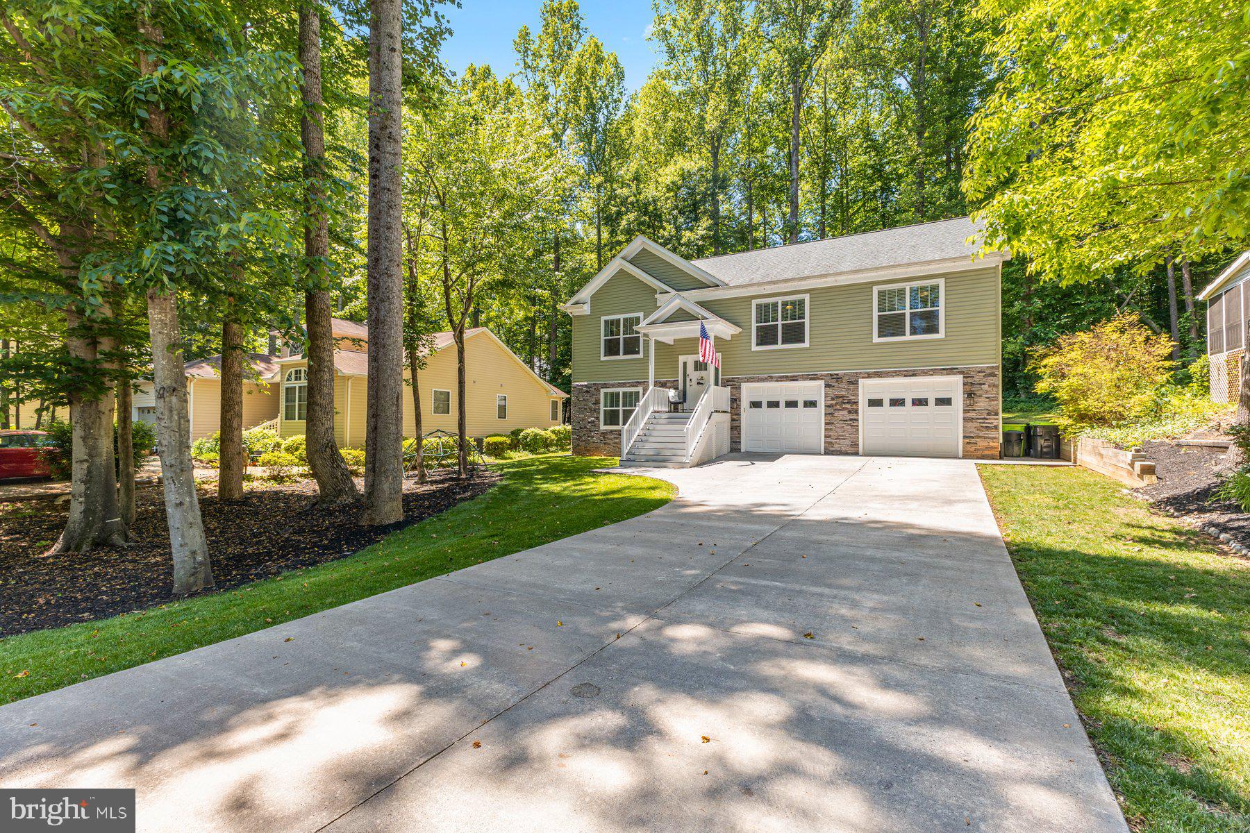 105 EDGEMONT CIRCLE