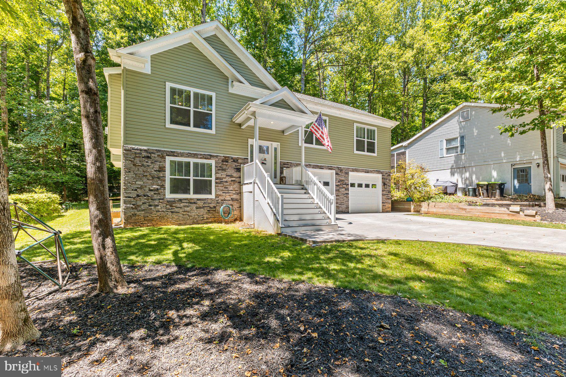 105 EDGEMONT CIRCLE