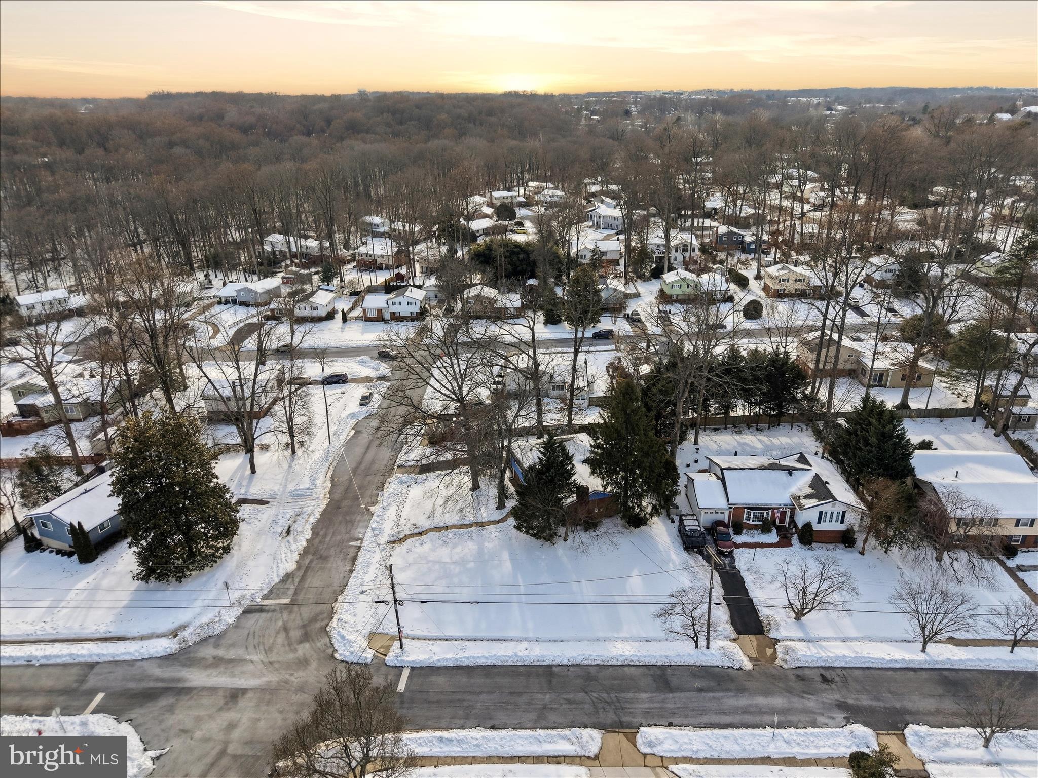 FAIRFAX COUNTRY CLUB ESTATES - Residential