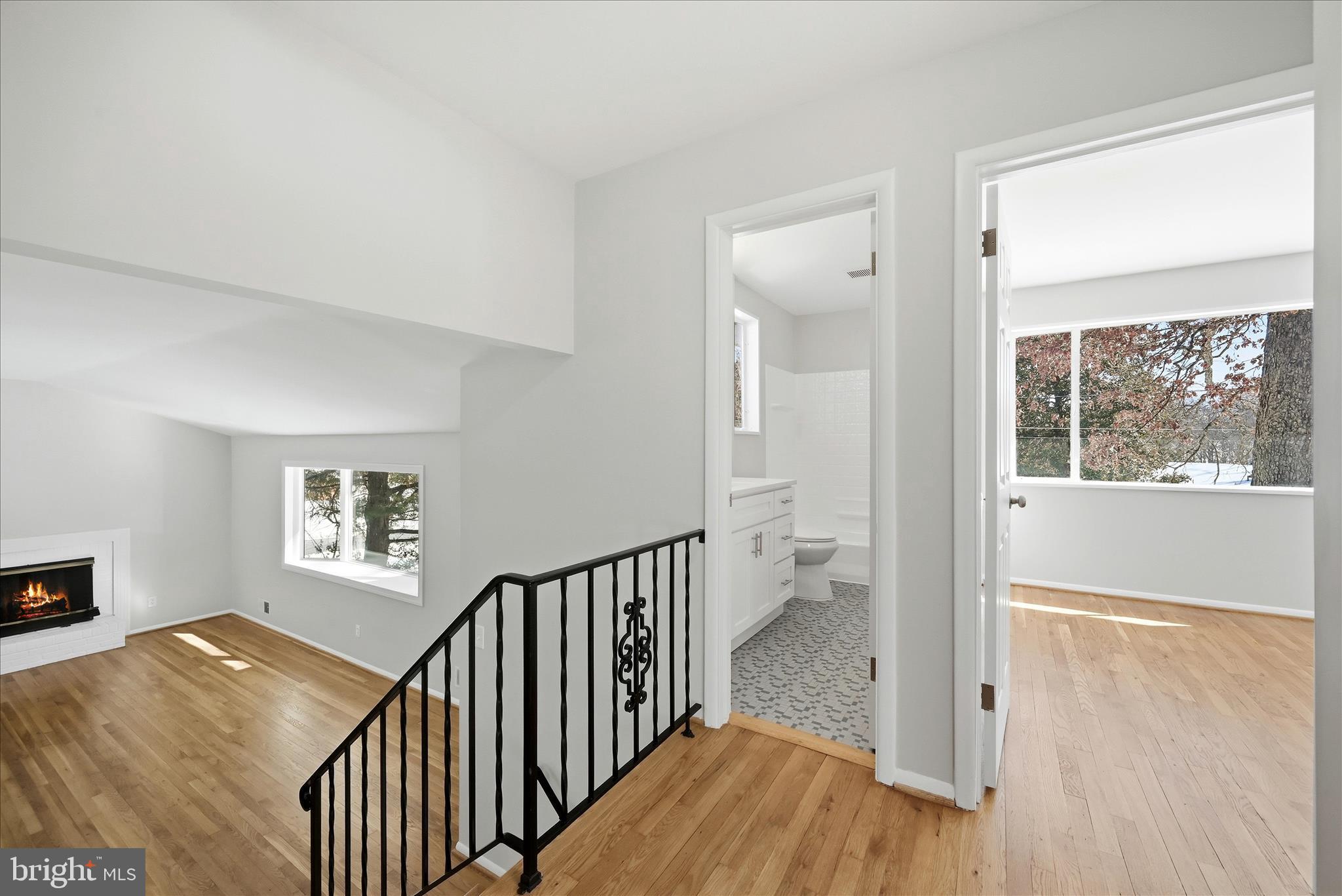 FAIRFAX COUNTRY CLUB ESTATES - Residential