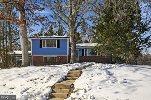 9732 SAINT ANDREWS DRIVE FAIRFAX VA 22030