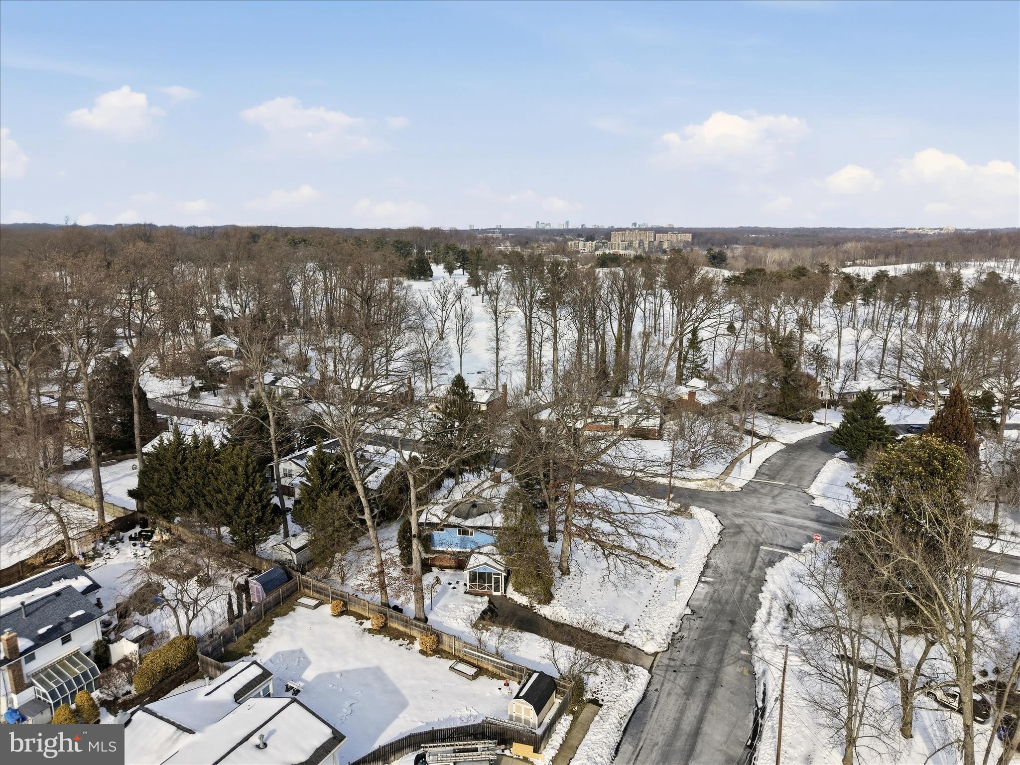 FAIRFAX COUNTRY CLUB ESTATES - Residential