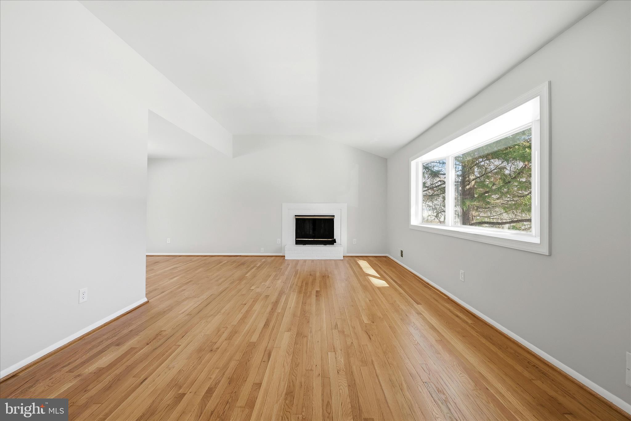 FAIRFAX COUNTRY CLUB ESTATES - Residential