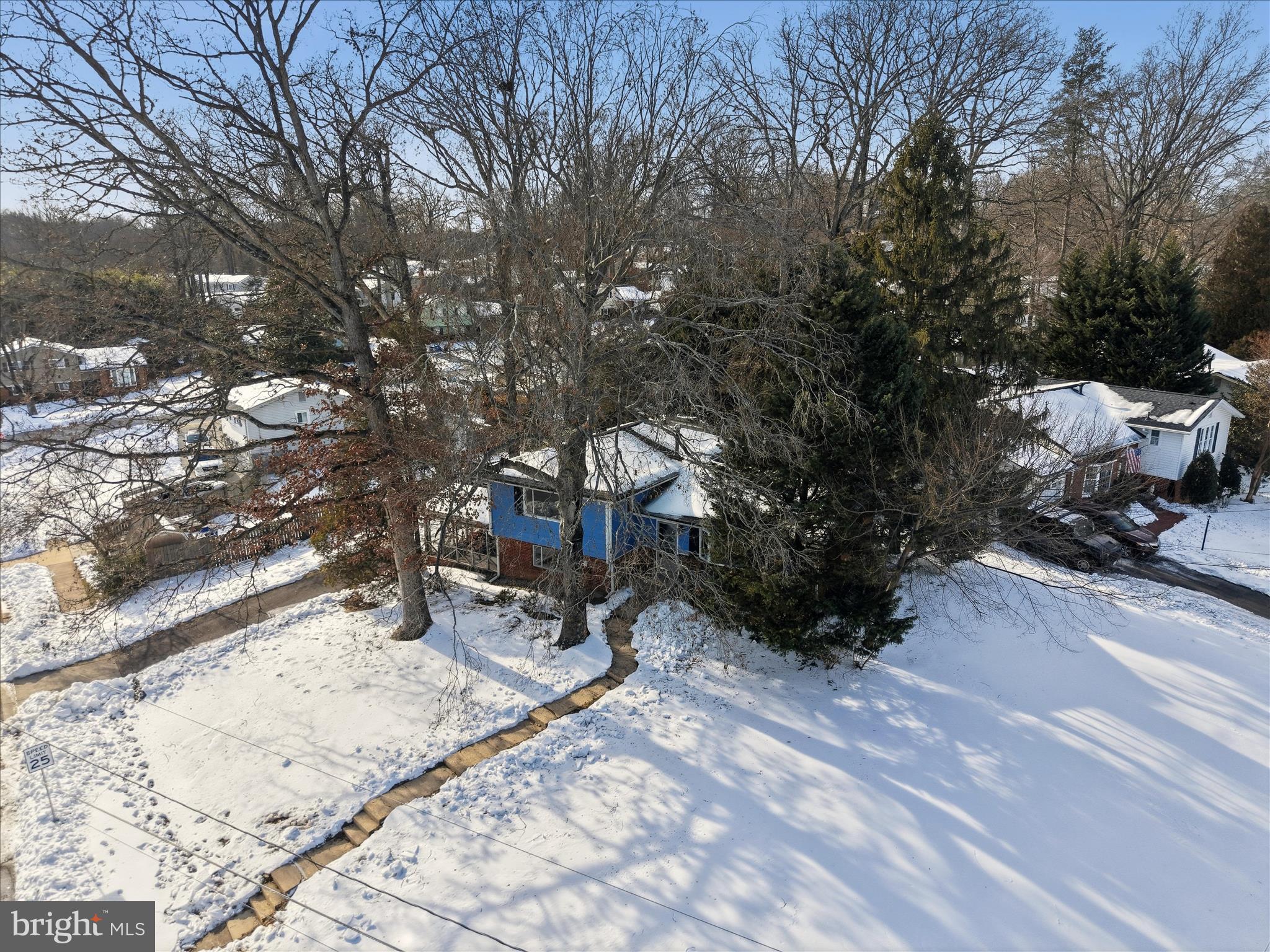 FAIRFAX COUNTRY CLUB ESTATES - Residential