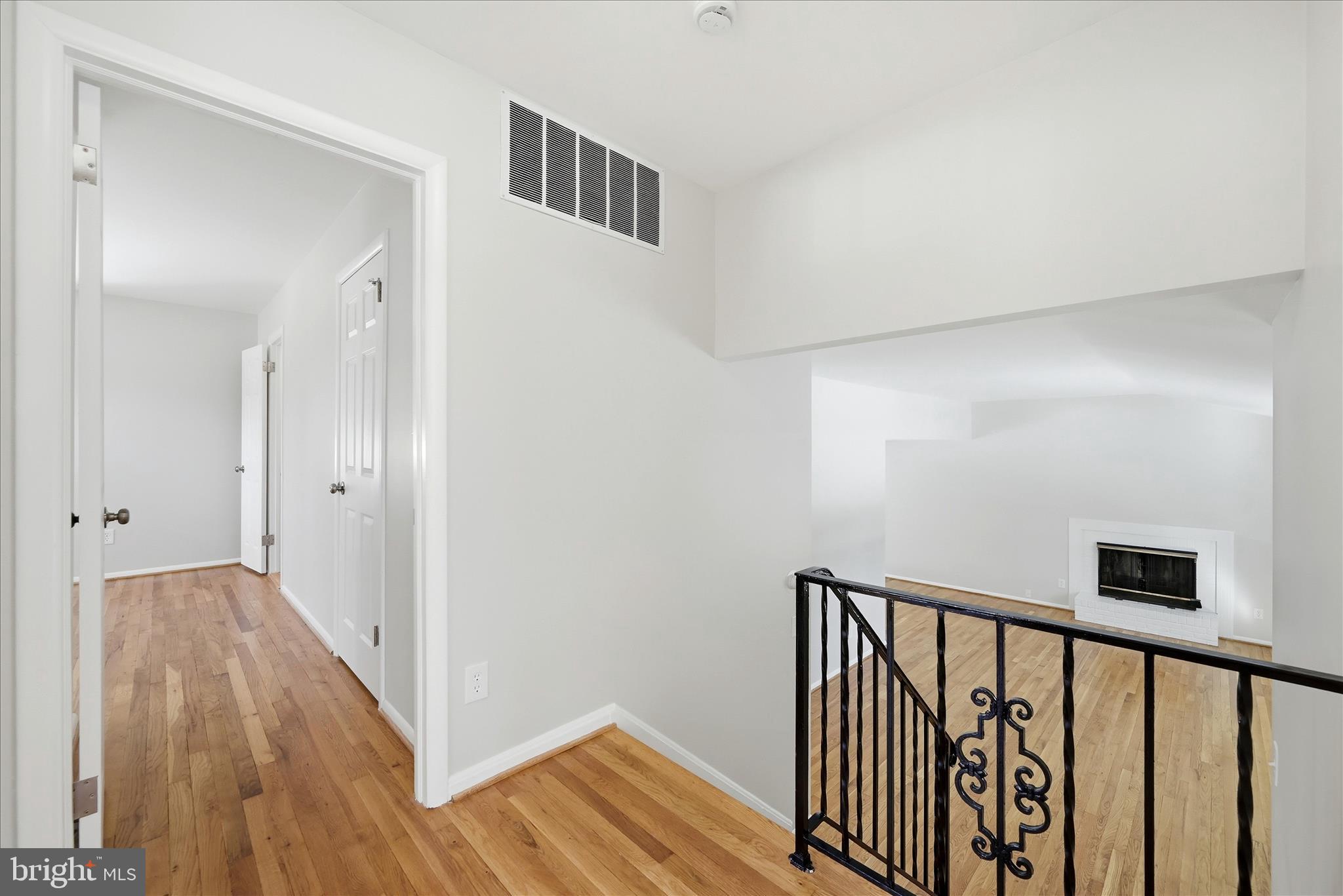 FAIRFAX COUNTRY CLUB ESTATES - Residential