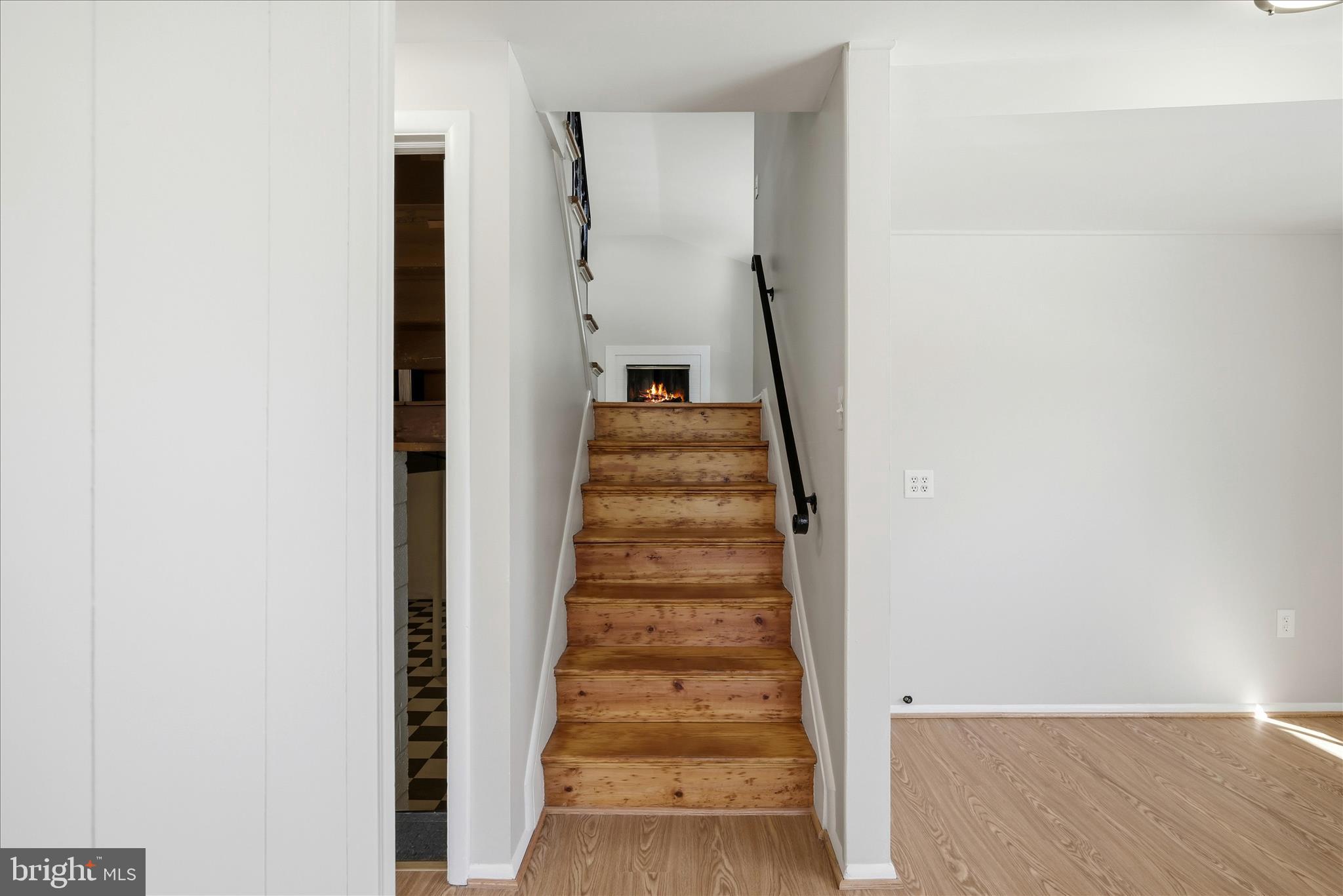 FAIRFAX COUNTRY CLUB ESTATES - Residential