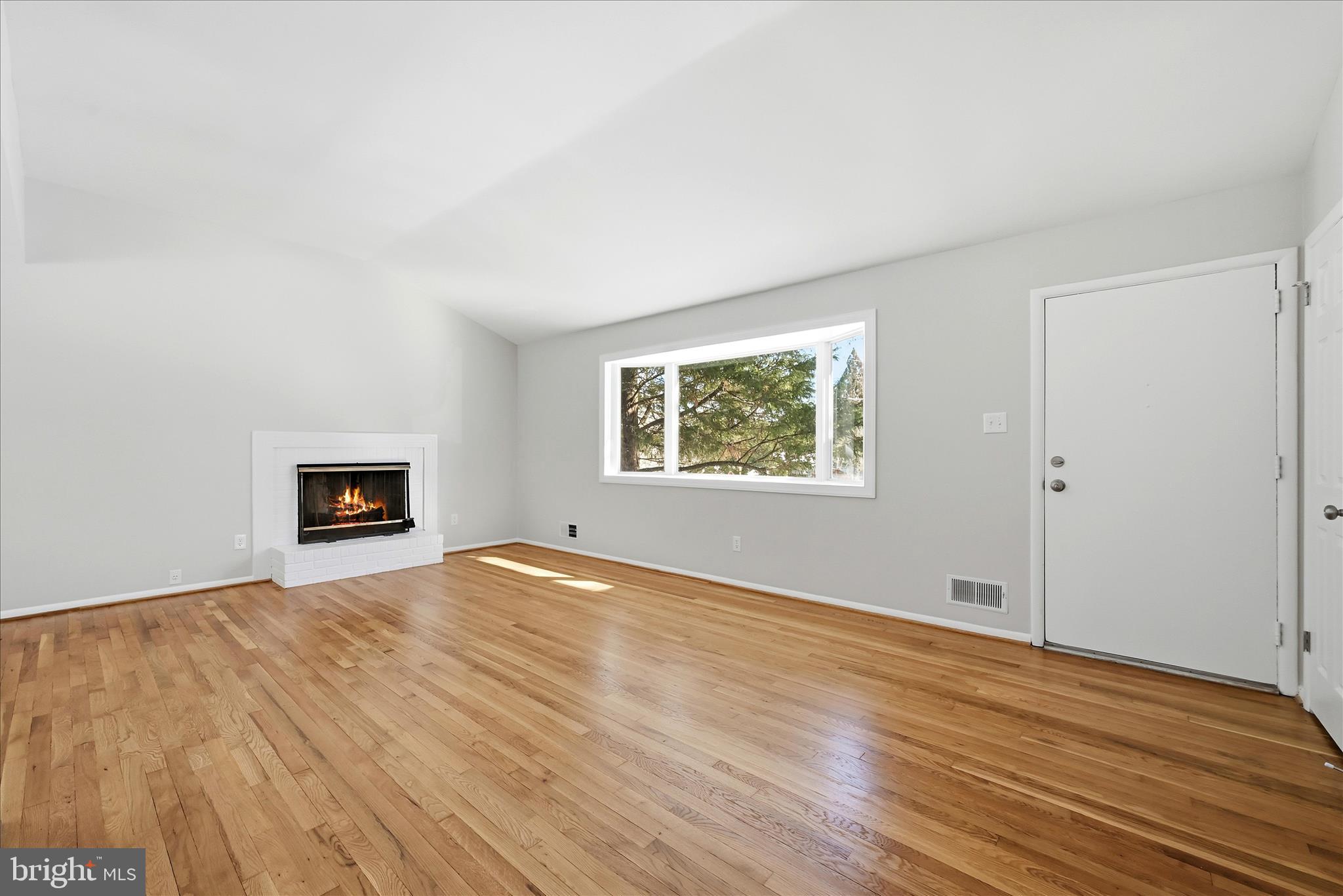 FAIRFAX COUNTRY CLUB ESTATES - Residential