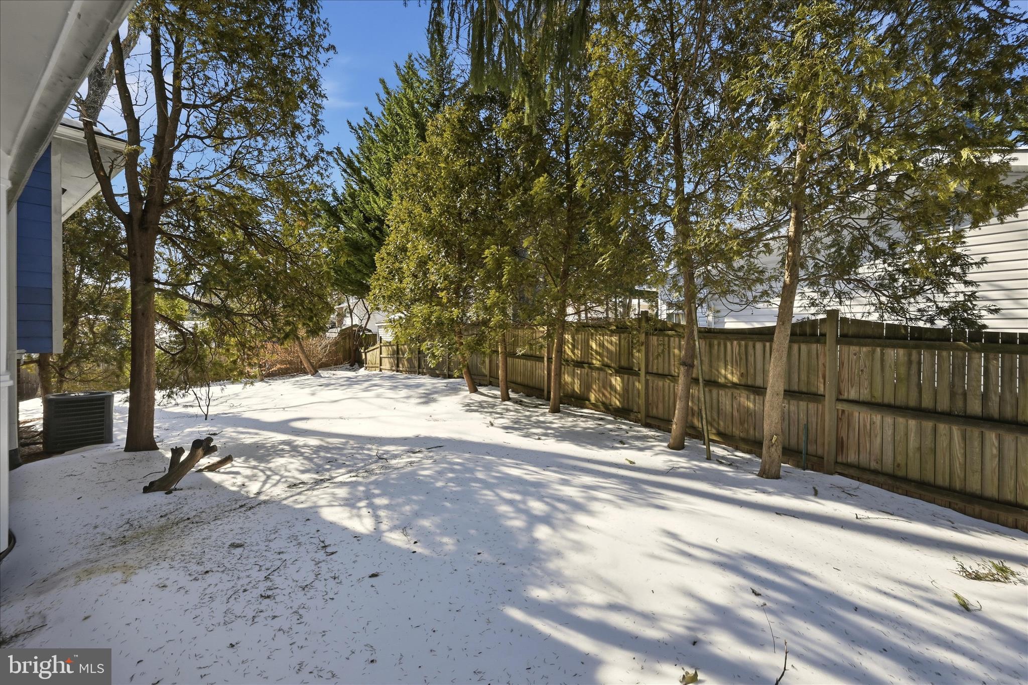 FAIRFAX COUNTRY CLUB ESTATES - Residential