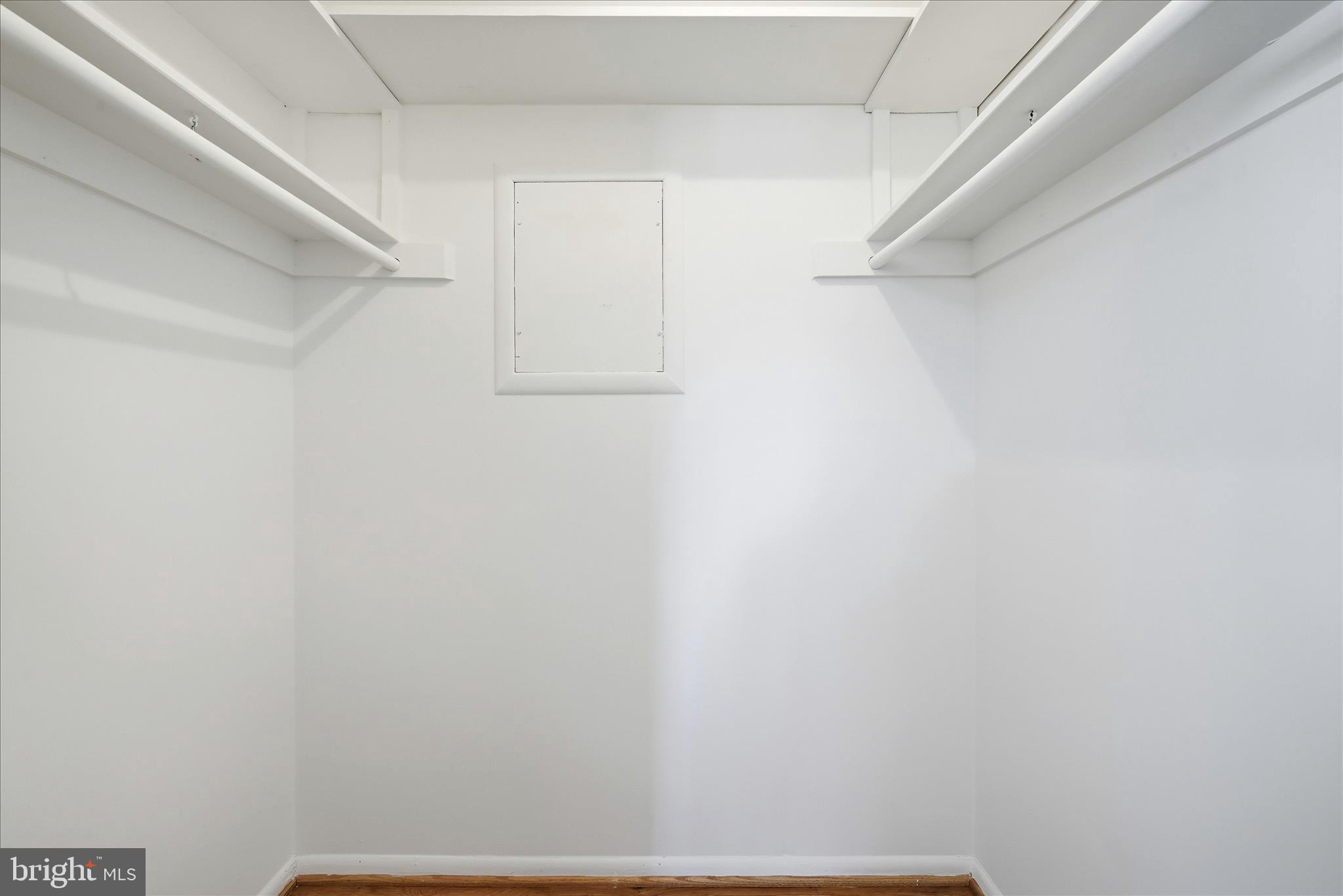 FAIRFAX COUNTRY CLUB ESTATES - Residential