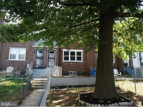 Townhouse For Sale - 528 Randolph Street<br/> CAMDEN, NJ 08105