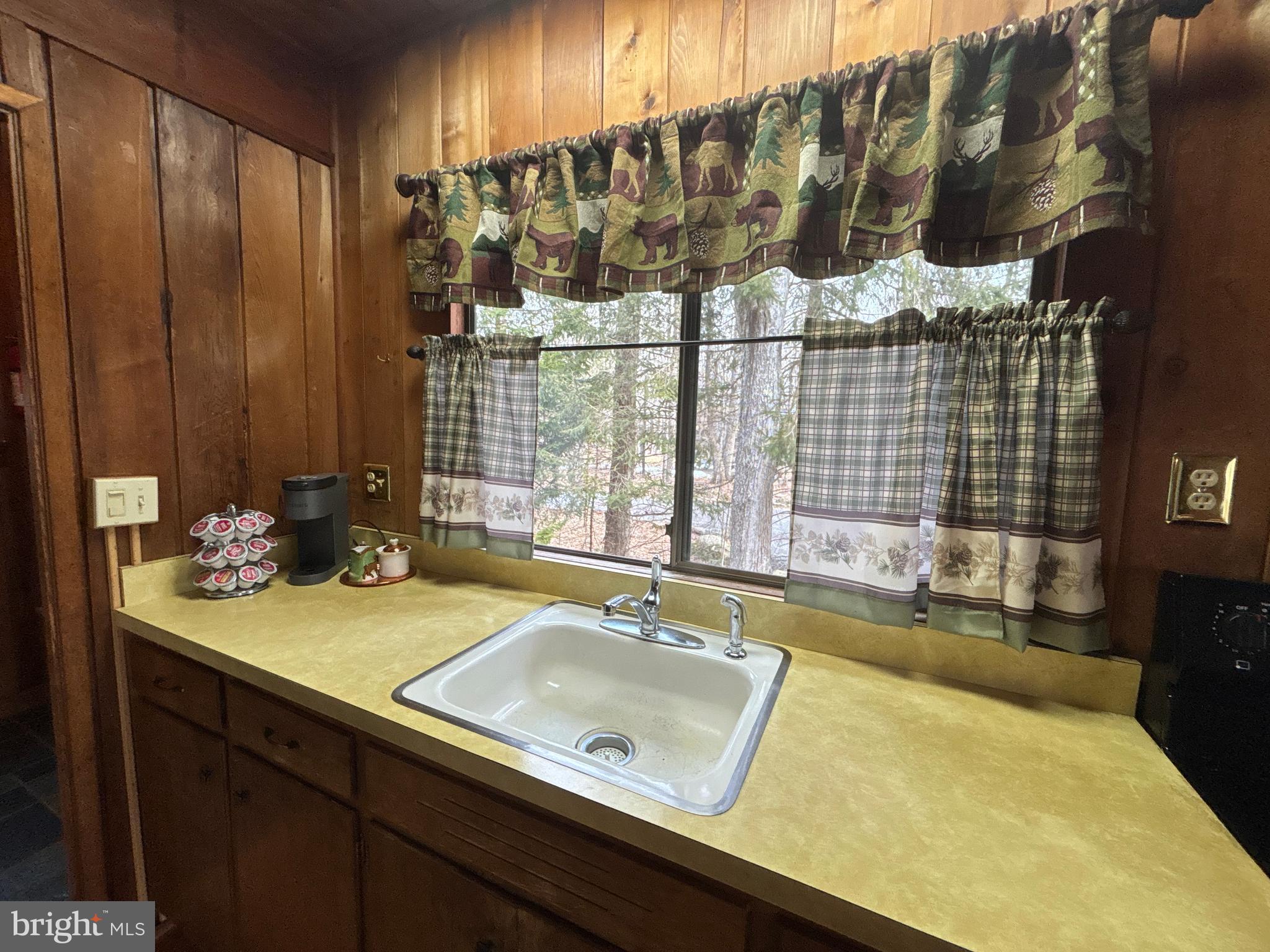 LOCUST LAKE VILLAGE - Residential