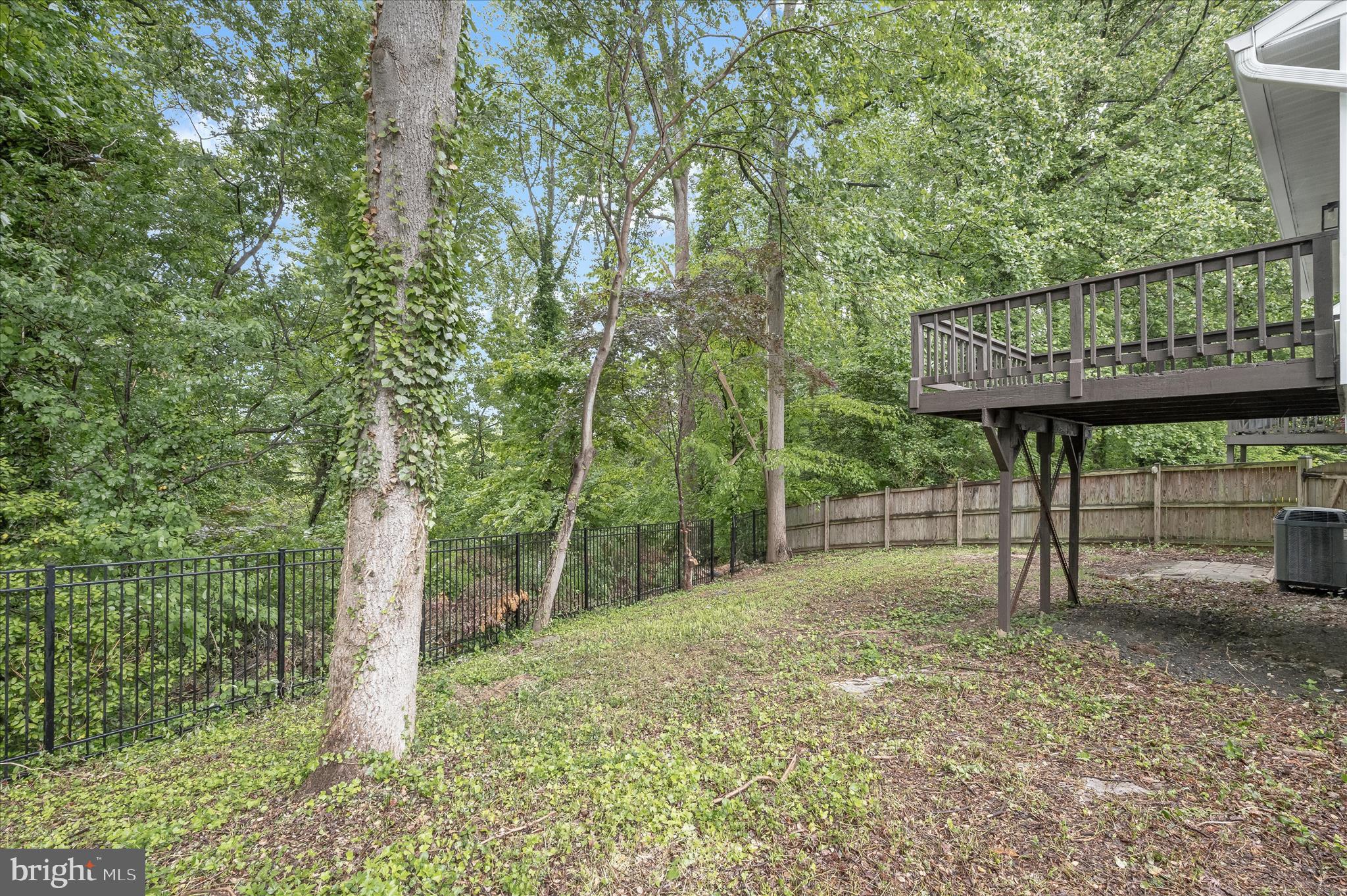 OLD COUNTY ESTATES - Residential