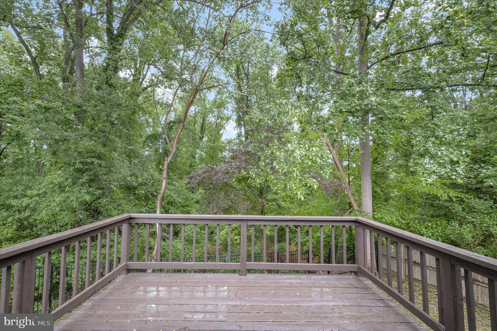 OLD COUNTY ESTATES - Residential