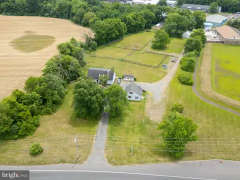 911 Monmouth Rd, Cream Ridge, NJ MLS: NJOC2042834