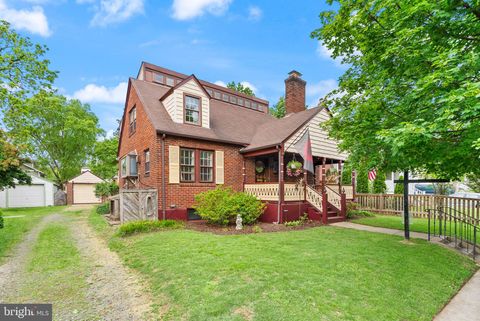 416 S ADAMS STREET ARLINGTON VA 22204