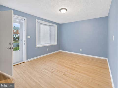 Townhouse For Sale - 1943 Dineen Drive<br/> Baltimore County, DUNDALK, MD 21222