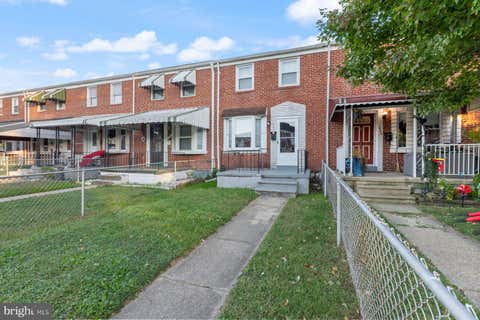 Townhouse For Sale - 1943 Dineen Drive<br/> DUNDALK, MD 21222