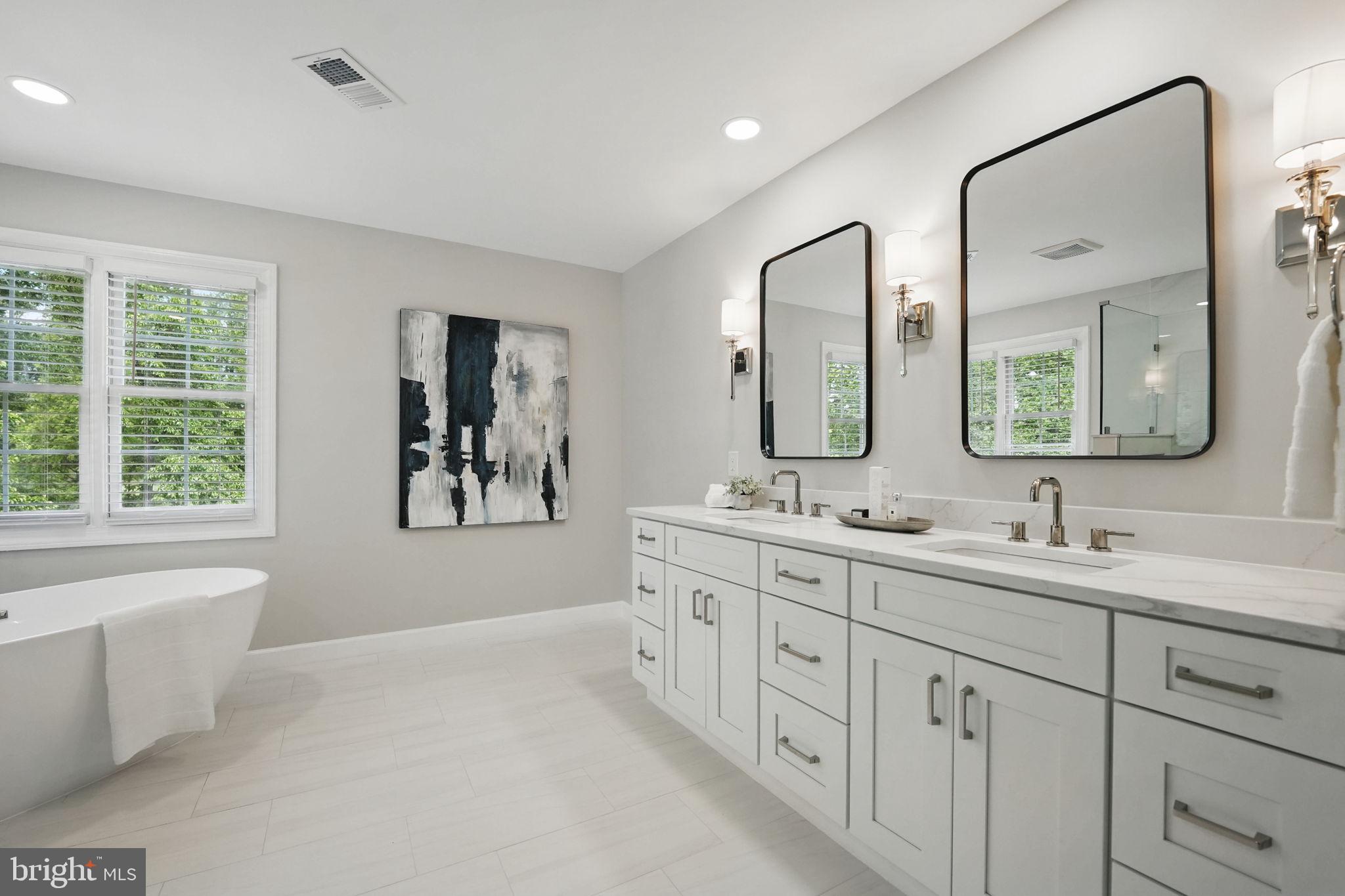 HOLLY CREST - Residential