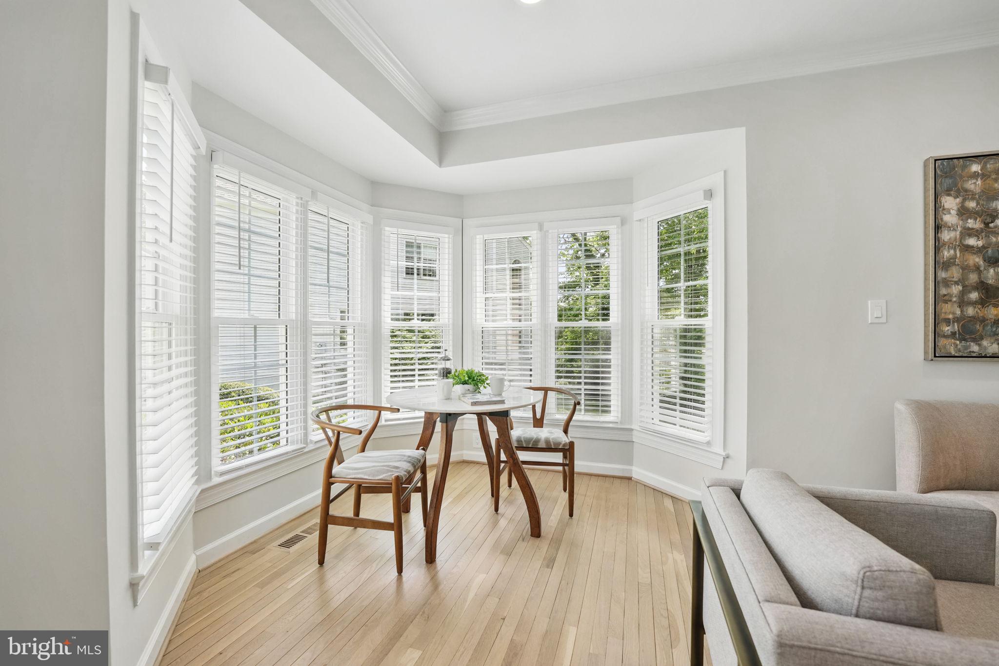 HOLLY CREST - Residential