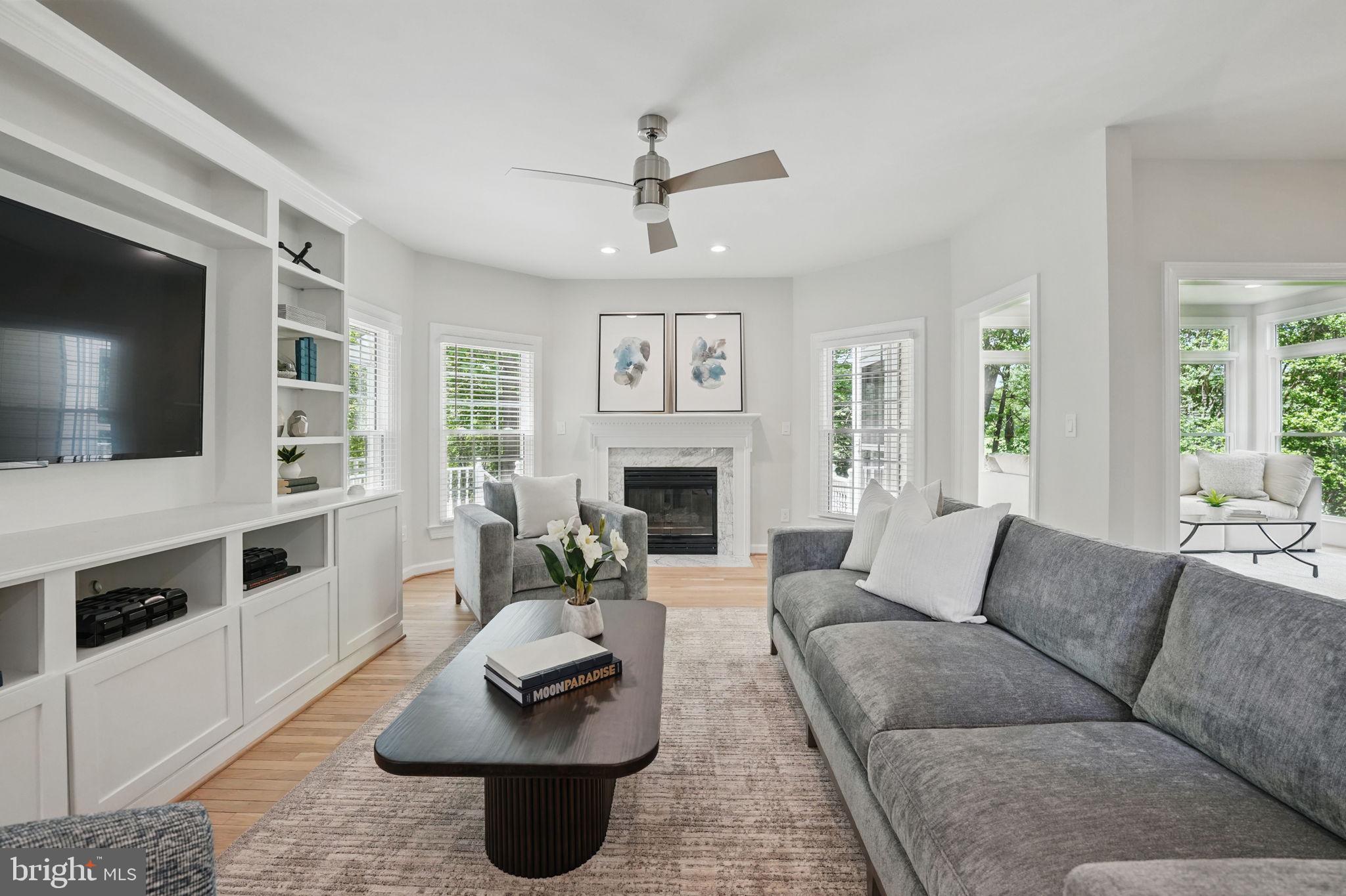 HOLLY CREST - Residential