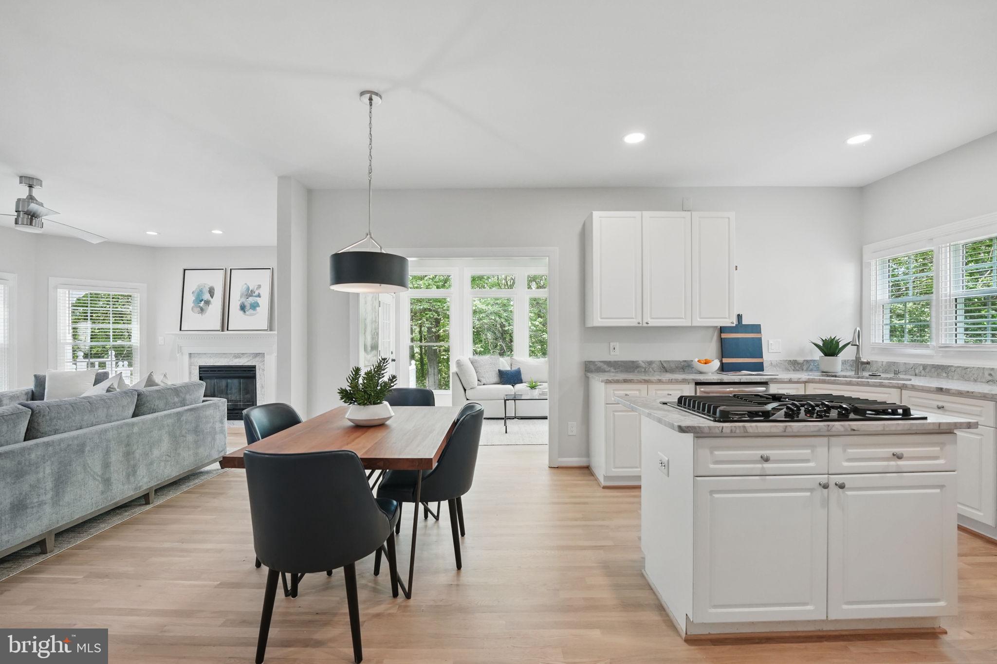 HOLLY CREST - Residential